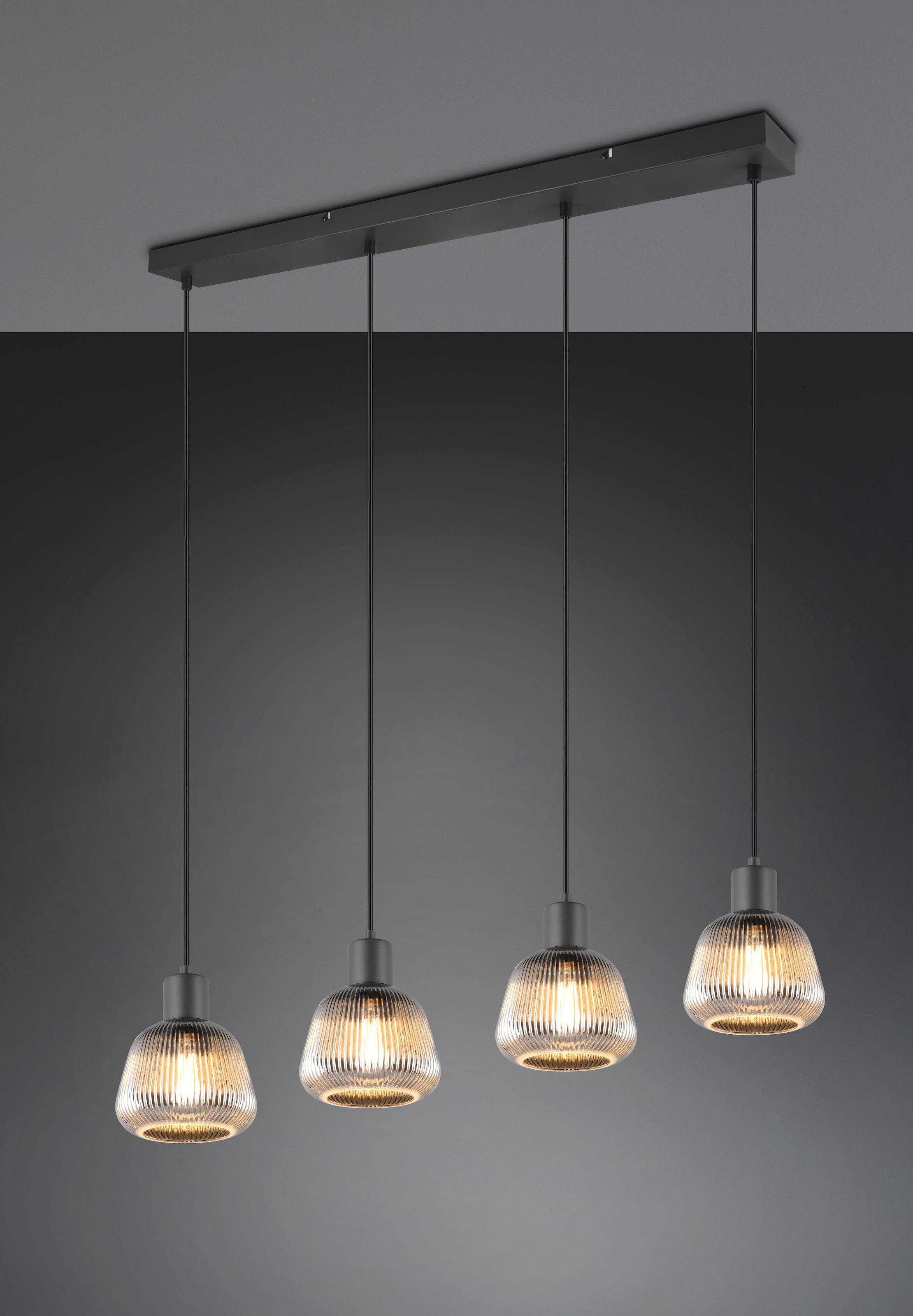 TRIO Leuchten Pendelleuchte »TARIFA, 4-flammige Hängeleuchte exkl 4xE27 max 25W, Glas Hängelampe« E27 1 Stk. warmweiß - kaltweiß höhenverstellbar max 150cm Glas in Riffeloptik und leicht verspiegelt