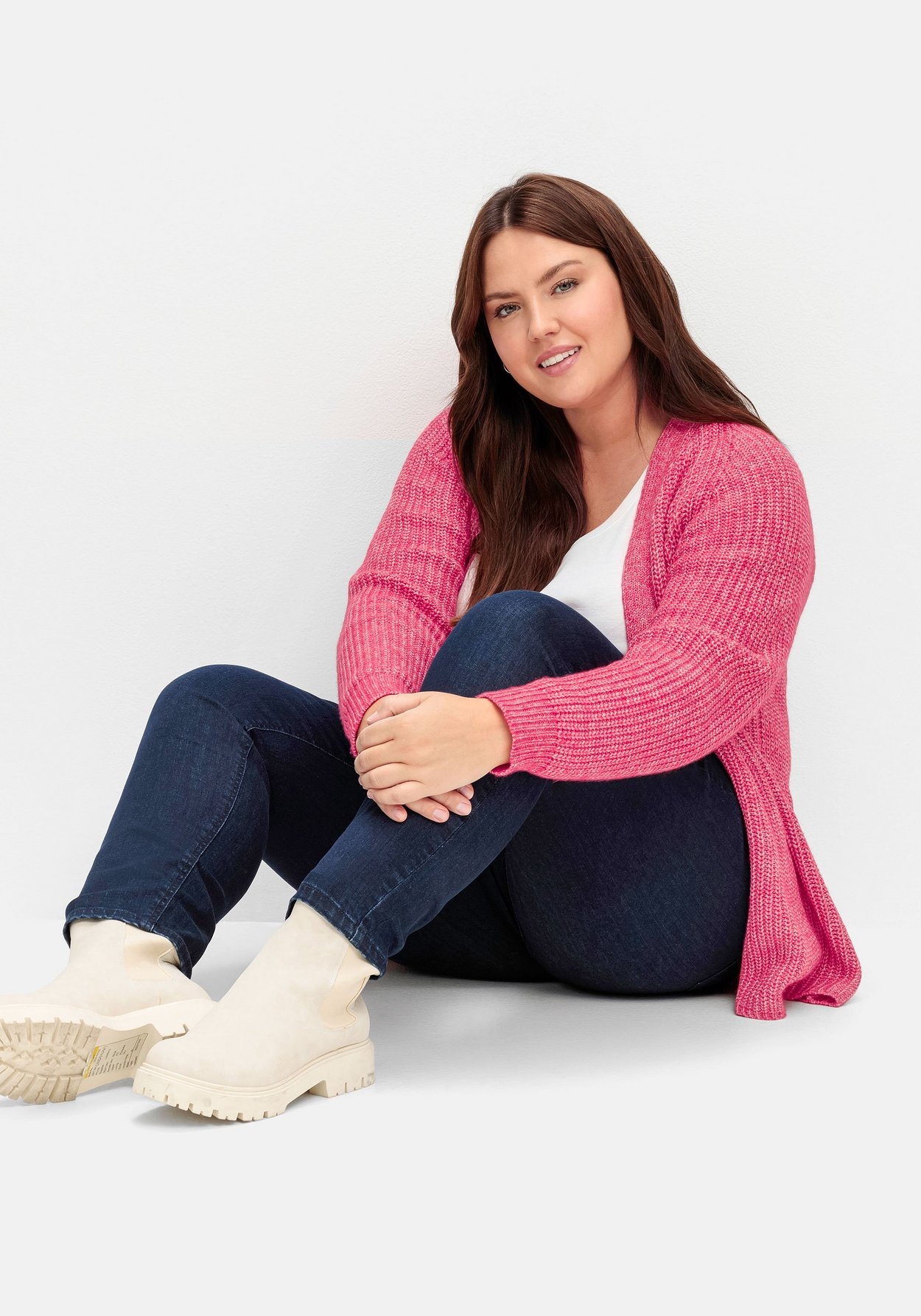 Sheego Stretch-Jeans »Schmale Jeans mit aufgesetzten Taschen«