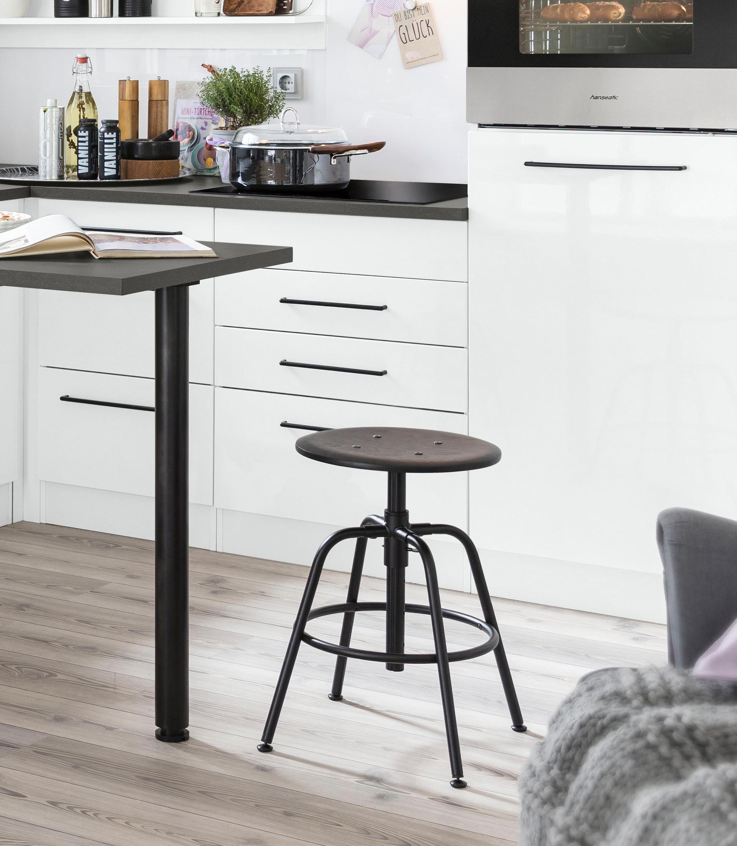 KOCHSTATION Kochfeldumbauschrank »KS-Tulsa« 60 cm breit, 2 Schubladen, 1 großer Auszug, schwarzer Metallgriff