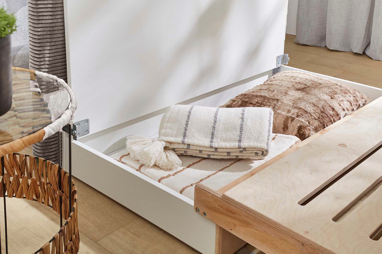 Jockenhöfer Gruppe Schlafsofa »Torben« Platzsparendes Sofa mit Gästebettfunktion und Stauraum