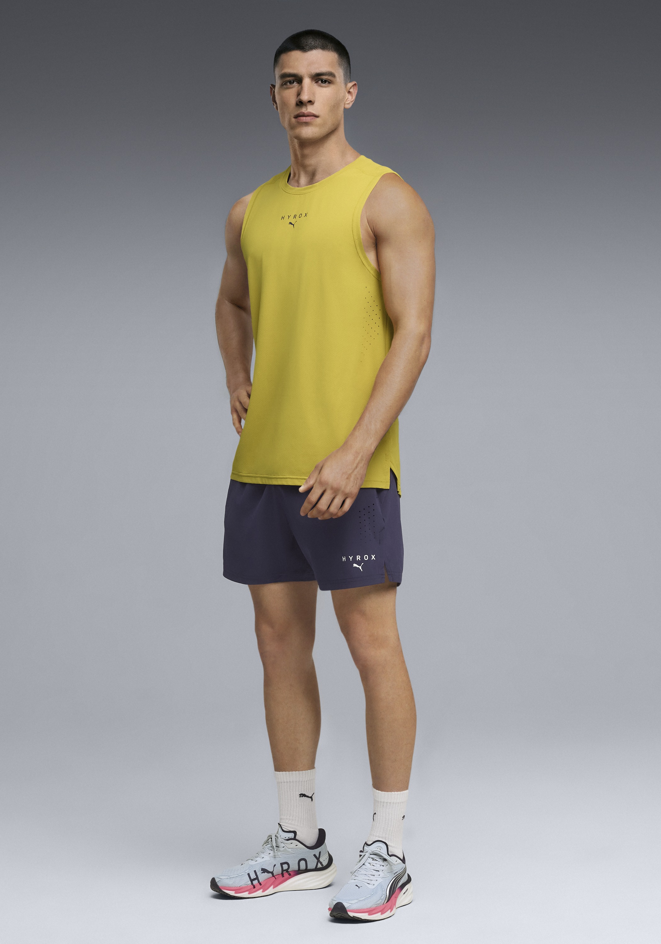 PUMA Tanktop »M  X HYROX DRYELITE TRAINING TANK« ärmelloses Design, sportlicher Stil, Rundhalsausschnitt