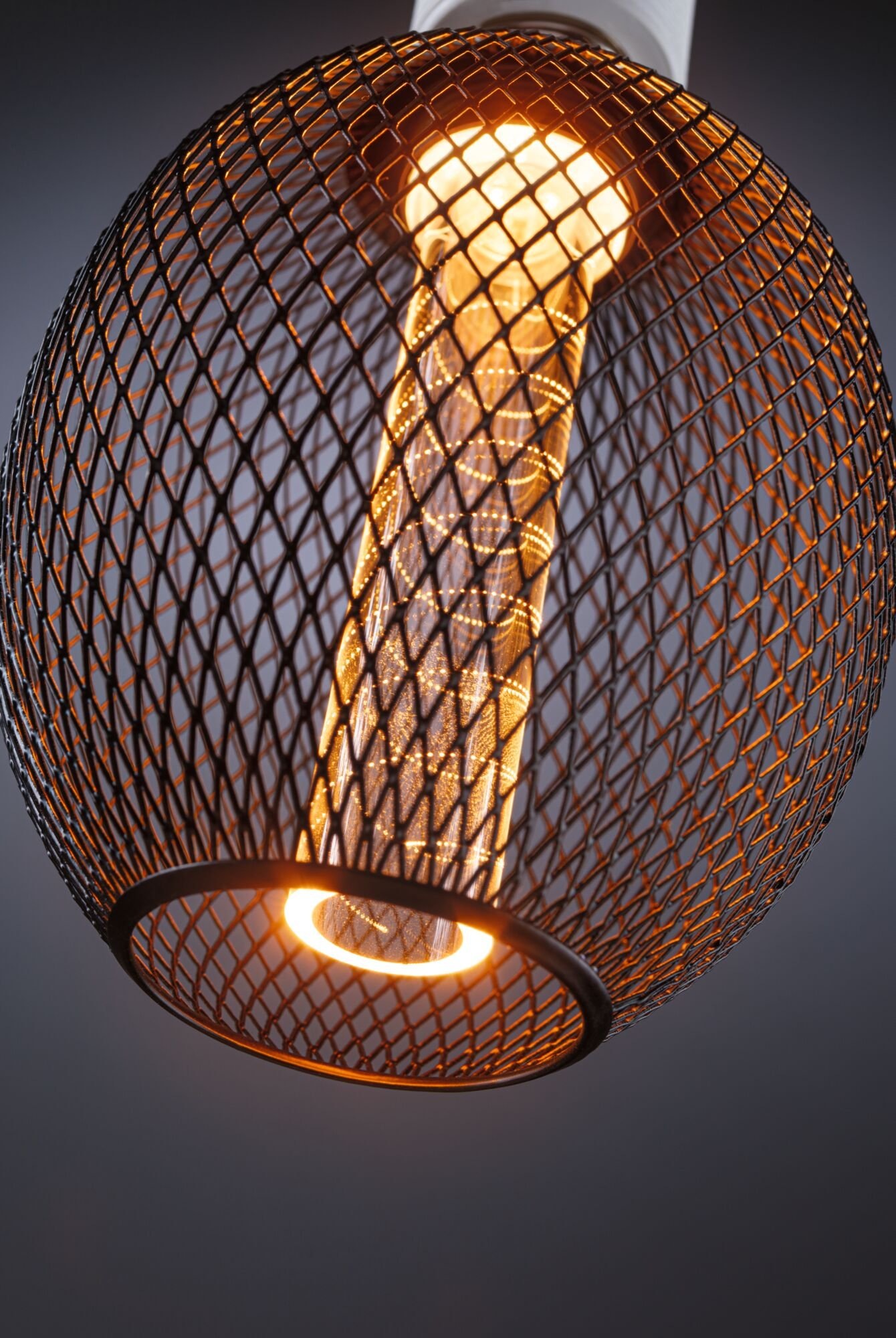 Paulmann LED-Leuchtmittel »Metallic Glow Globe schwarz Spiral 200lm 4,2W 1800K 230V«