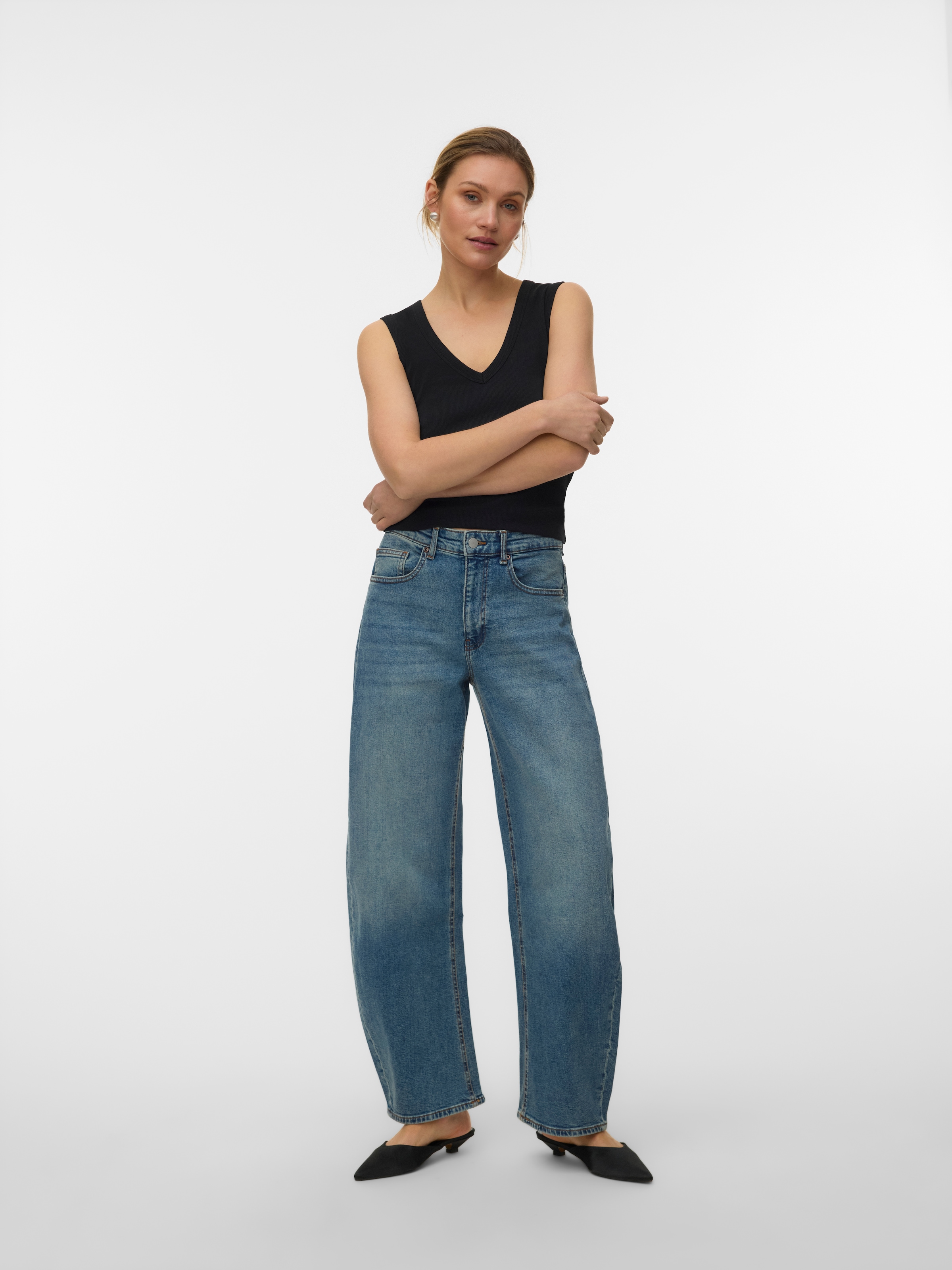 Vero Moda V-Shirt »VMCHLOE SHORT DEEP V-NECK TOP JRS NOOS« Baumwollmischung, regular fit