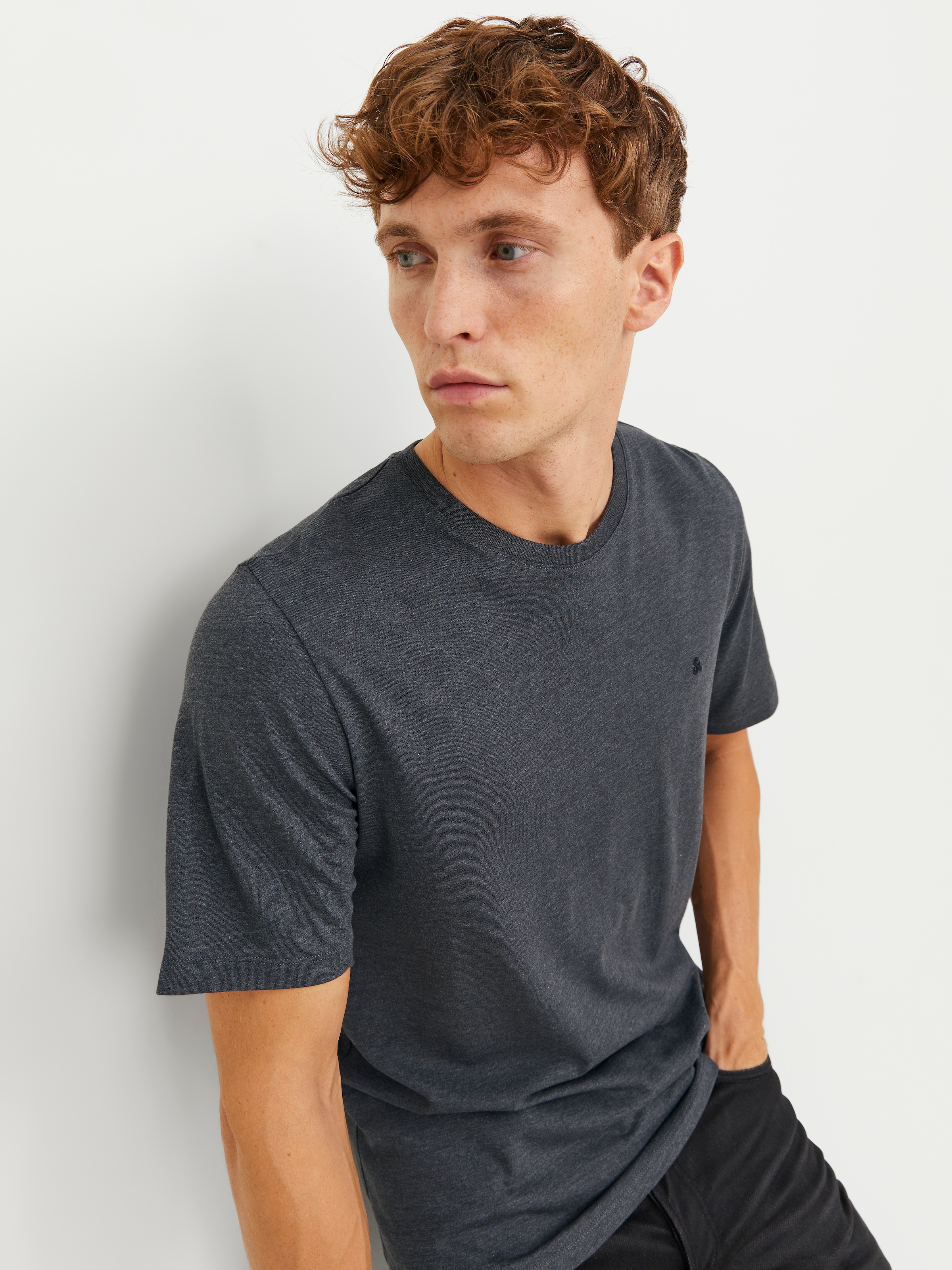 Jack & Jones Rundhalsshirt »JJEPAULOS TEE SS CREW NECK NOOS« Baumwollmischung, regular fit