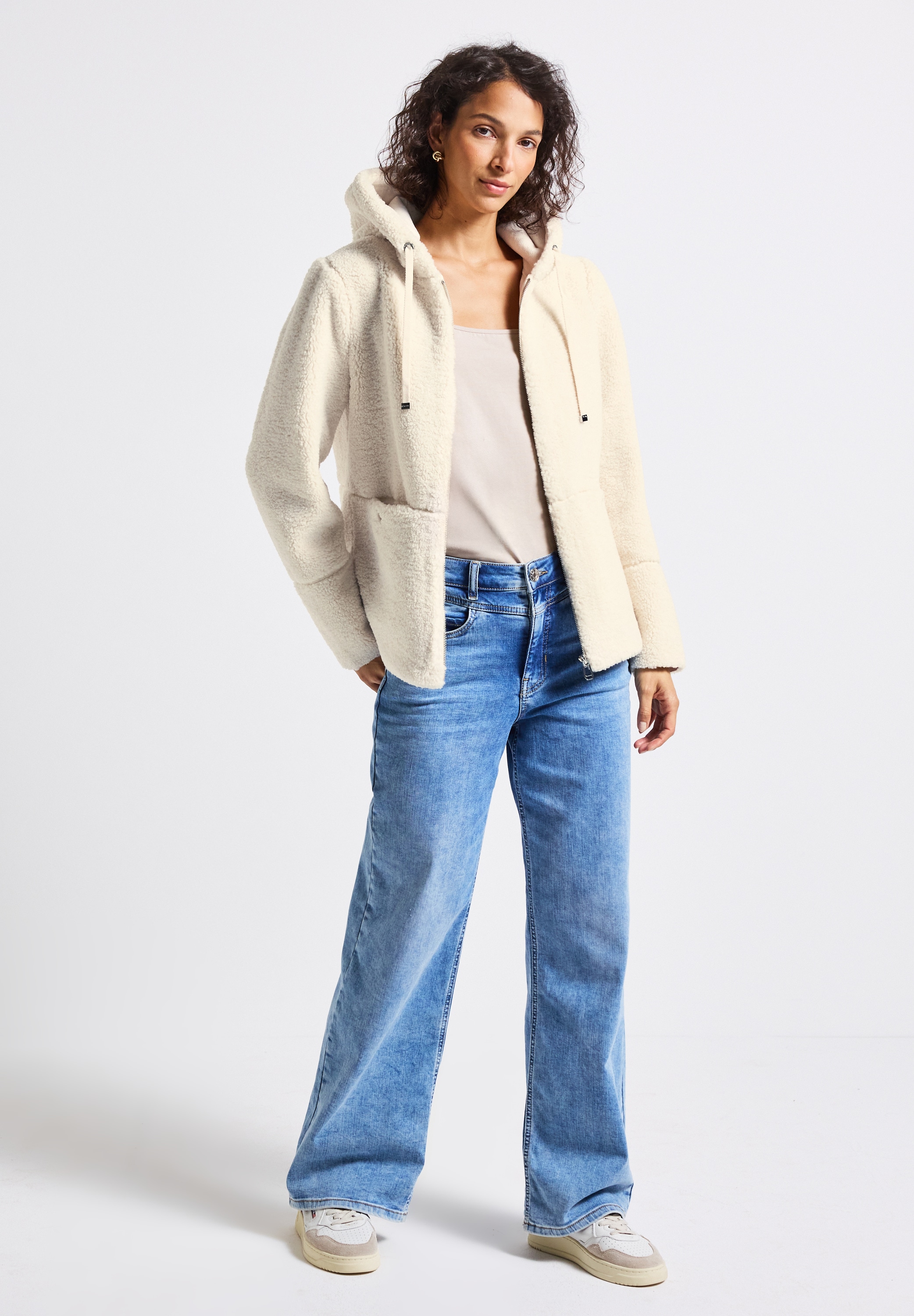 STREET ONE Outdoorjacke, mit Kapuze, mit Taschen