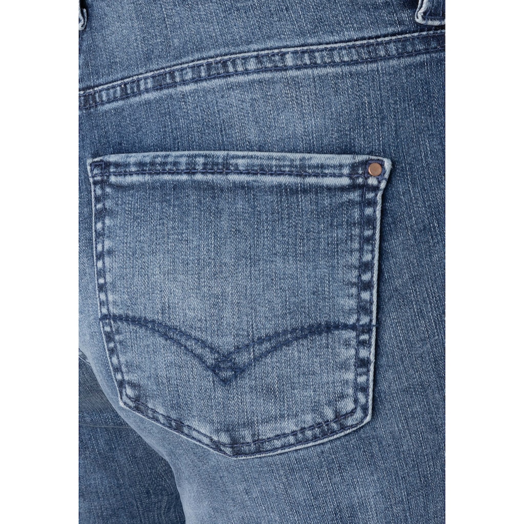 MAC 3/4-Jeans »Dream Kick«, Saum modisch verkürzt und leicht ausgestellt