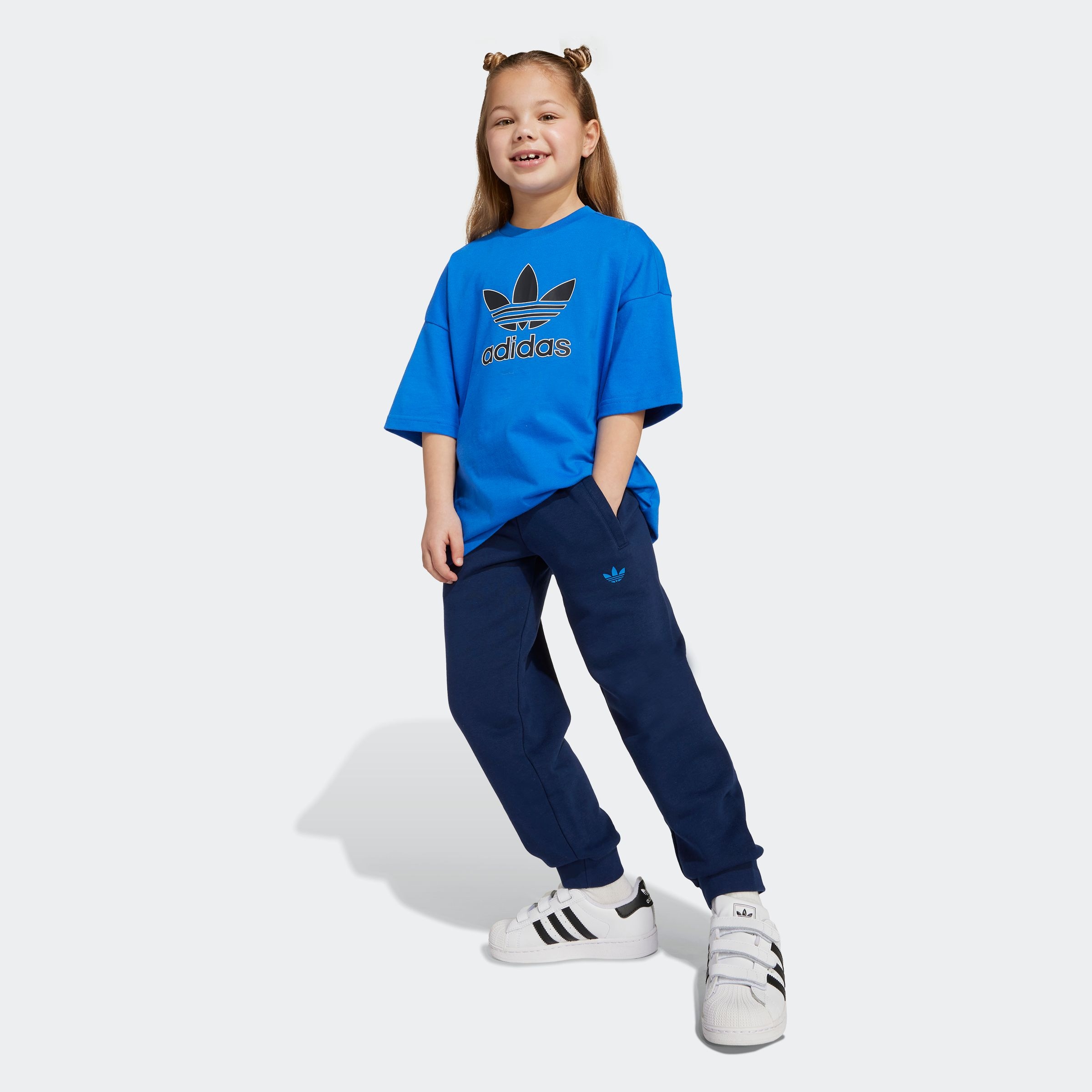 adidas Originals T-Shirt »TREFOIL TEE« lockere Passform, für Kinder, aus Baumwolle, mit Single Jersey