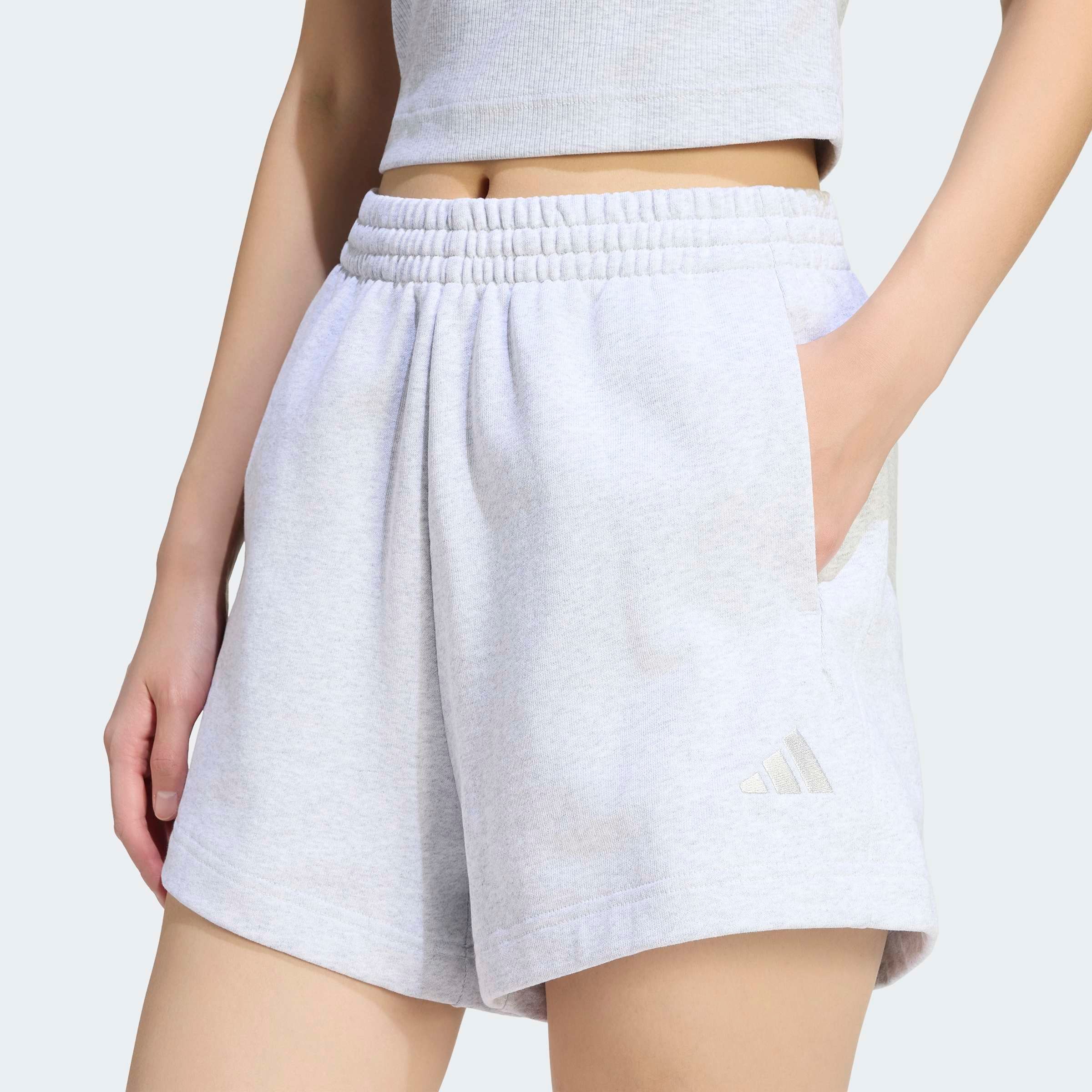 adidas Sportswear Shorts »ADIDAS AUSRÜSTUNG, KLEINES LOGO«