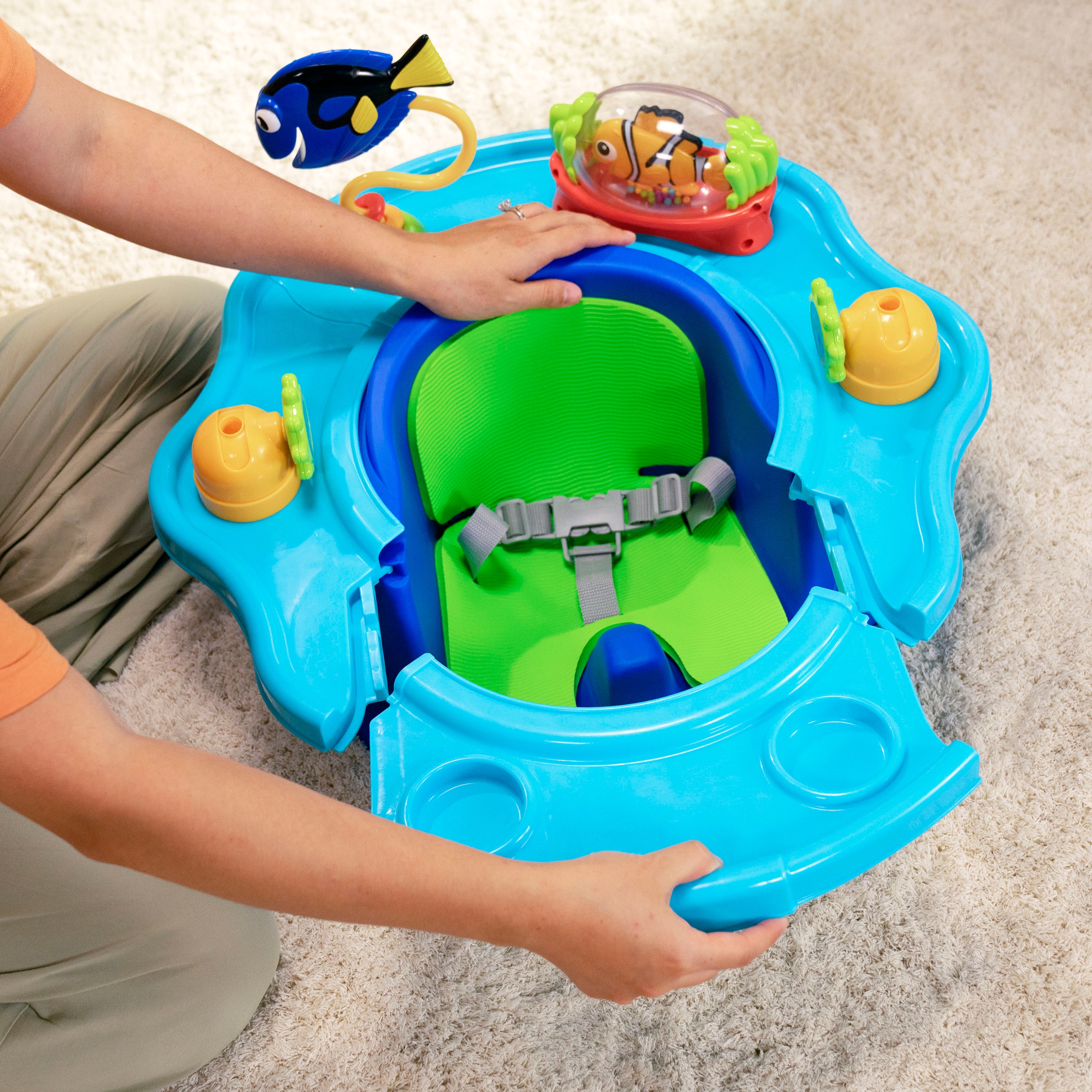 Bright Starts Tischsitz »Finding Nemo SuperSeat 3-in-1 Seat« Aktivitätssitz Verwendbar als Bodensitz mit Tablett oder Sitzerhöhung