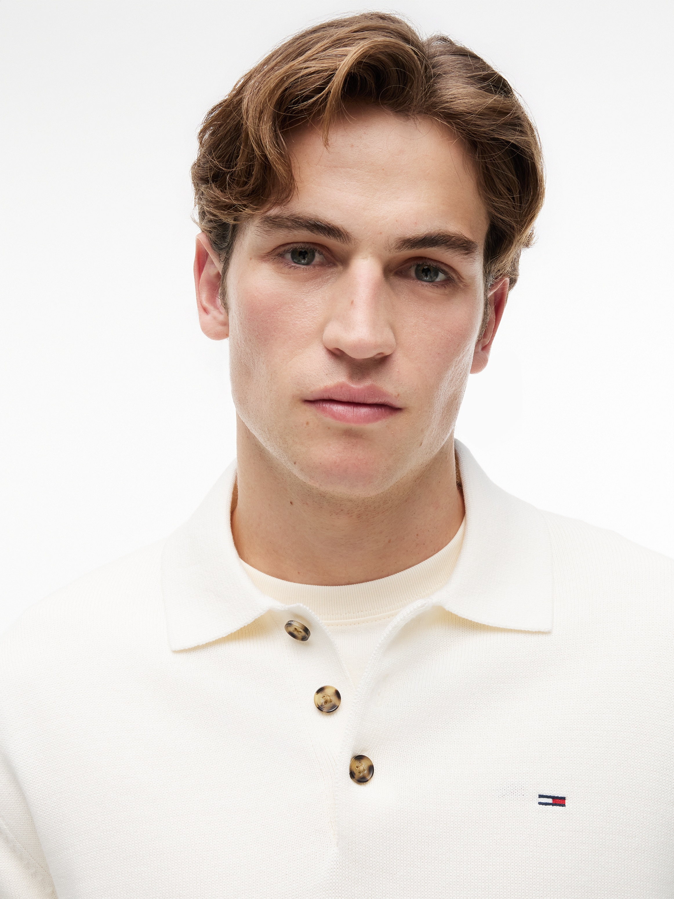 Tommy Jeans Polokragenpullover »TJM SLIM ESSENTIAL POLO SWEATER« mit Logostickerei