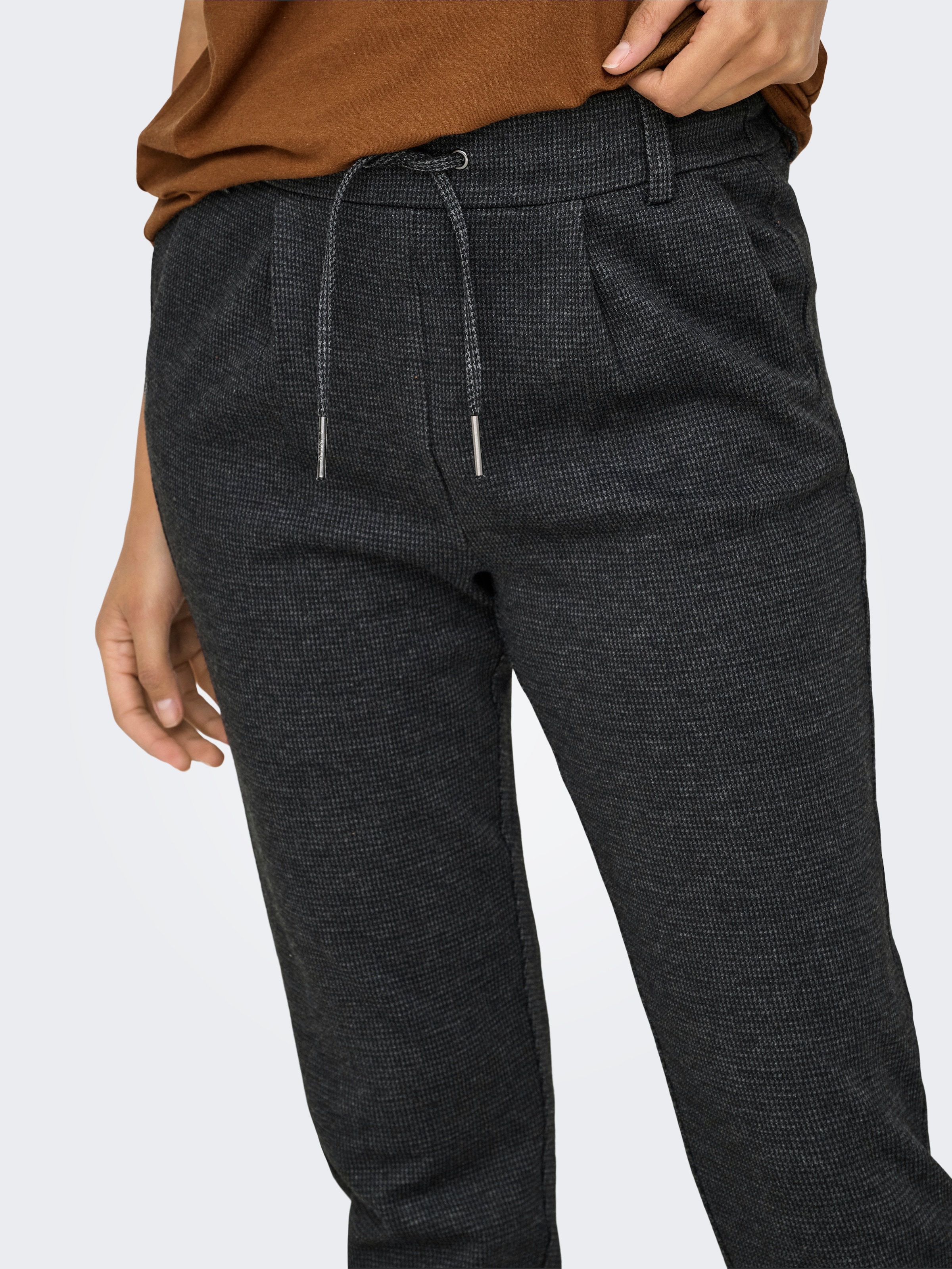 ONLY Trainingshose »ONLPOPTRASH-GOZI PANT PNT NOOS«