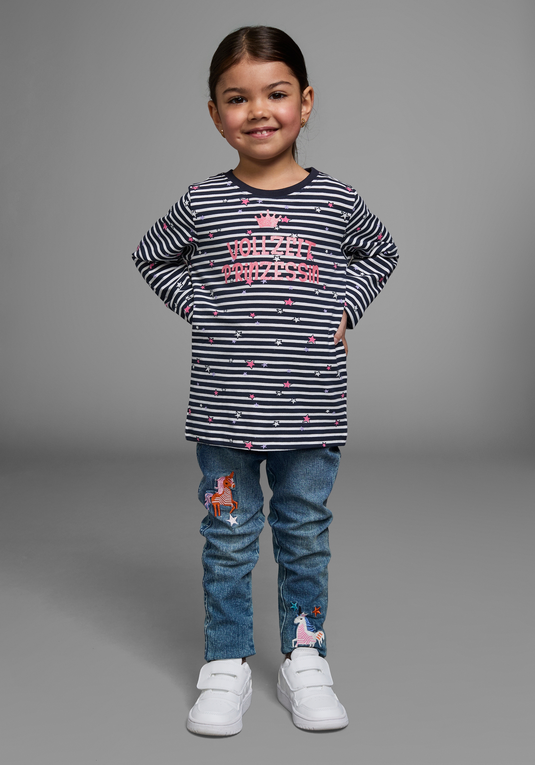 KIDSWORLD Langarmshirt »Vollzeit Prinzessin«, Langarm, Basic-Passform, mit Sternmuster, Rundhalsausschnitt