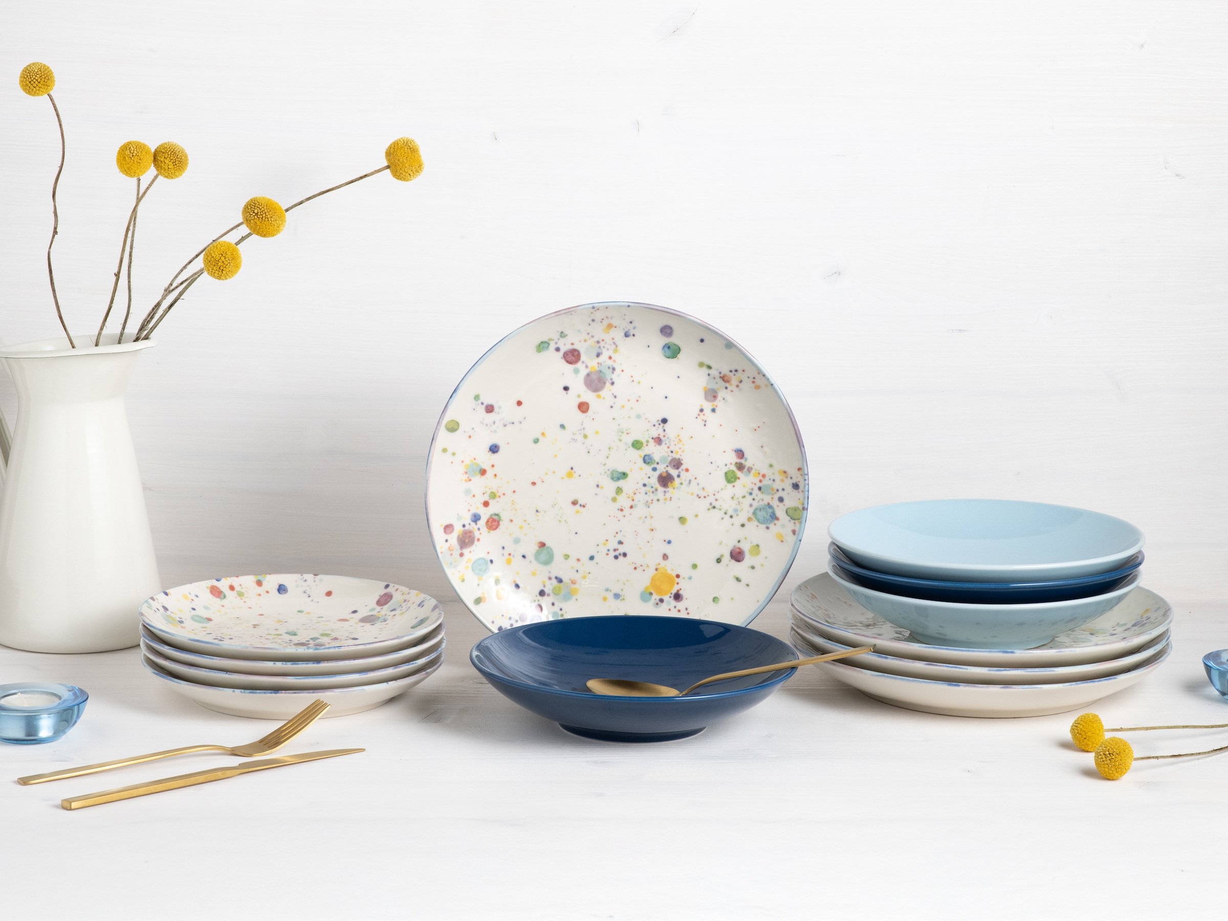 CreaTable Teller-Set »Candy Drops, Teller Set 12-tlg.« Unregelmäßige bunte Punkte, Gute Laune Geschirr, Frisch, Freundlich