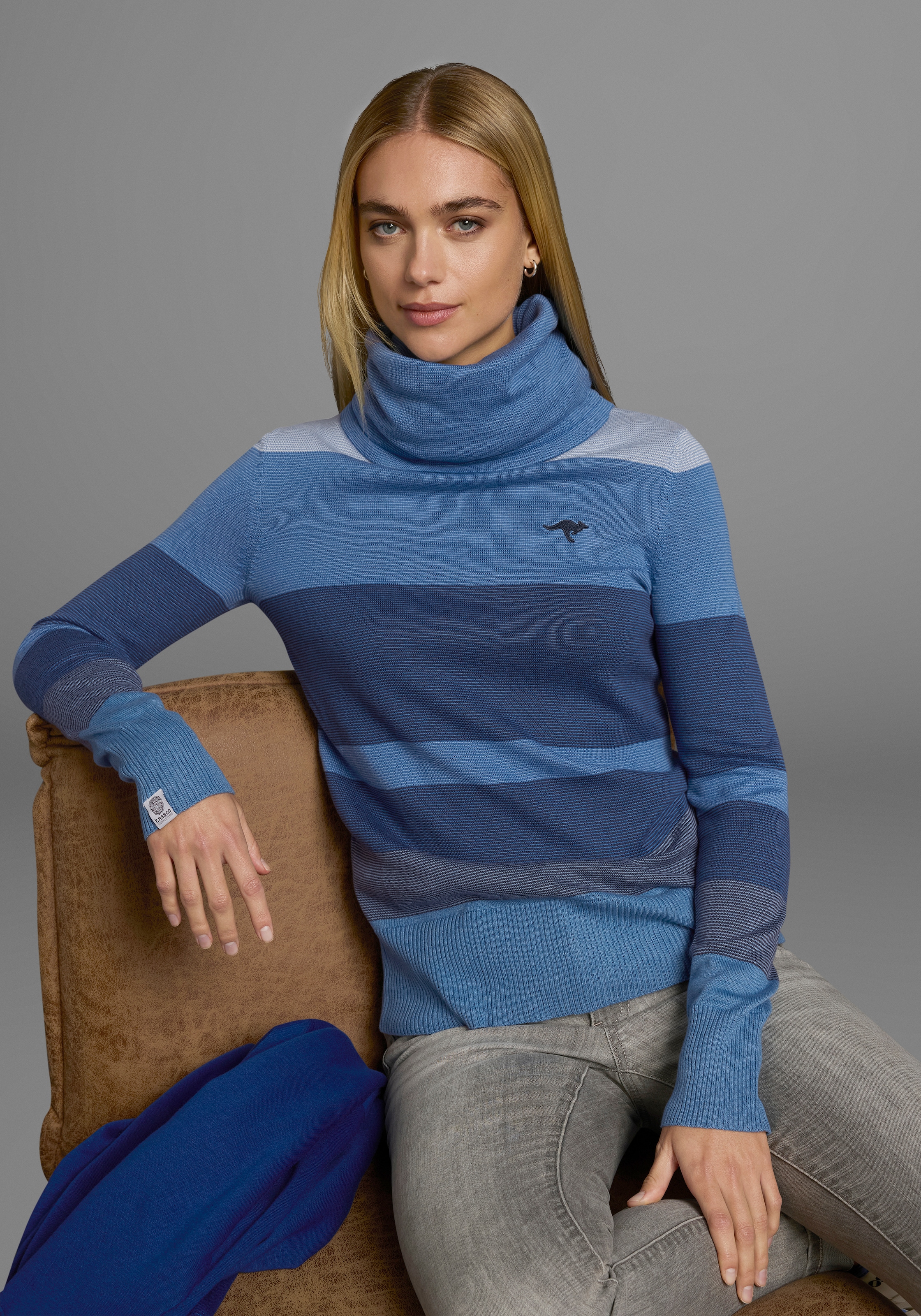 KangaROOS Rollkragenpullover, gestreift mit hohem Stehkragen
