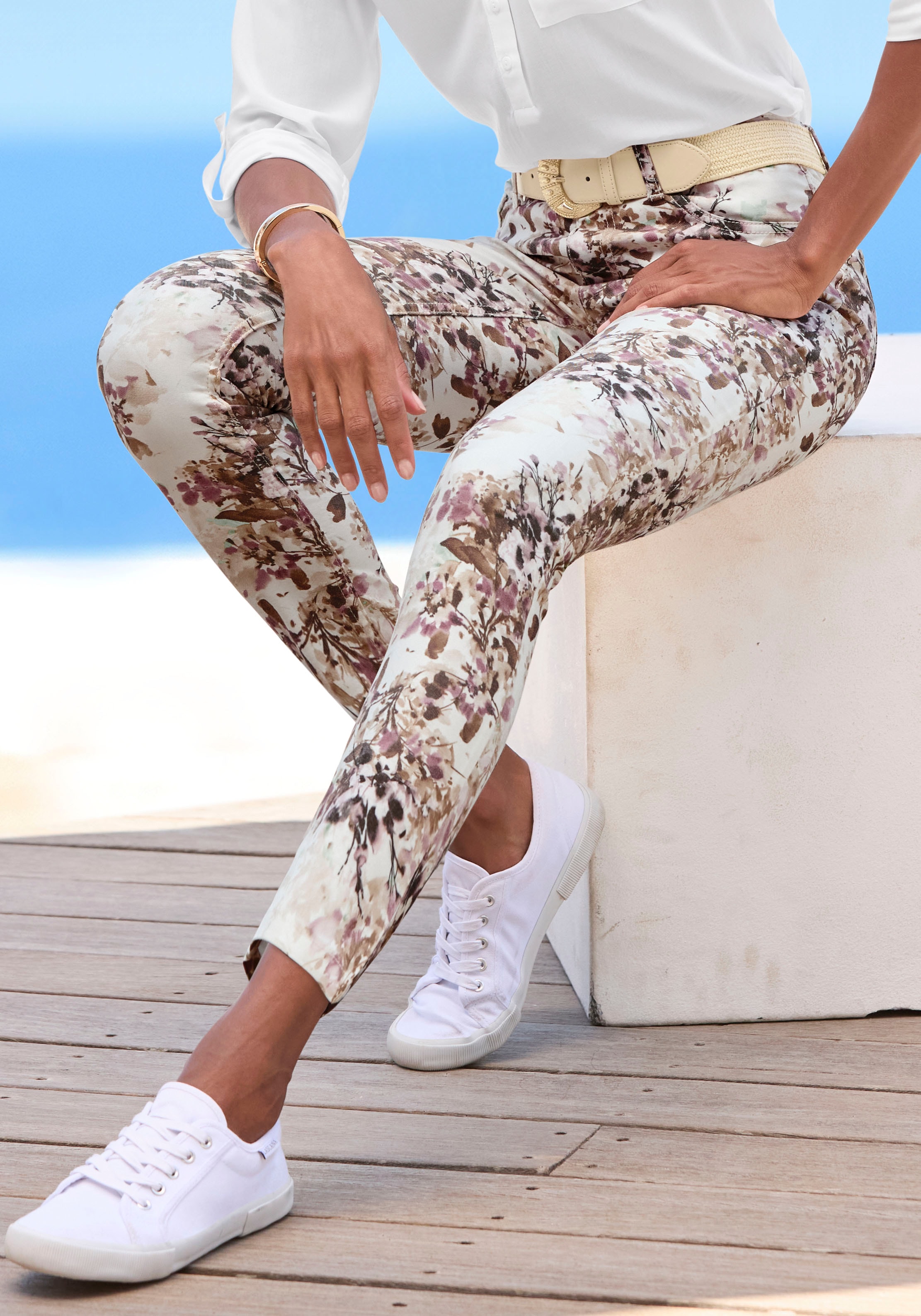 LASCANA 7/8-Jeggings, mit Blumendruck, sommerliche Skinny Jeans aus elastischem Baumwoll-Mix