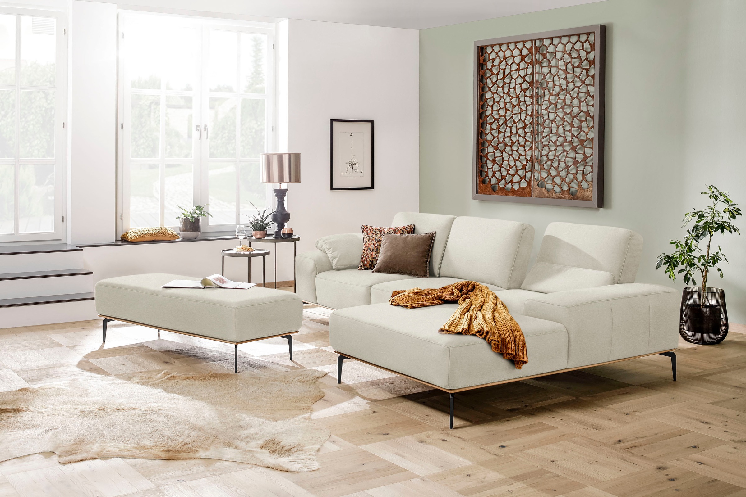 W.SCHILLIG Ecksofa »run, Designsofa mit tollem Sitzkomfort, bequem, L-Form«, mit Holzsockel, Füße in Schwarz pulverbeschichtet, Breite 299 cm