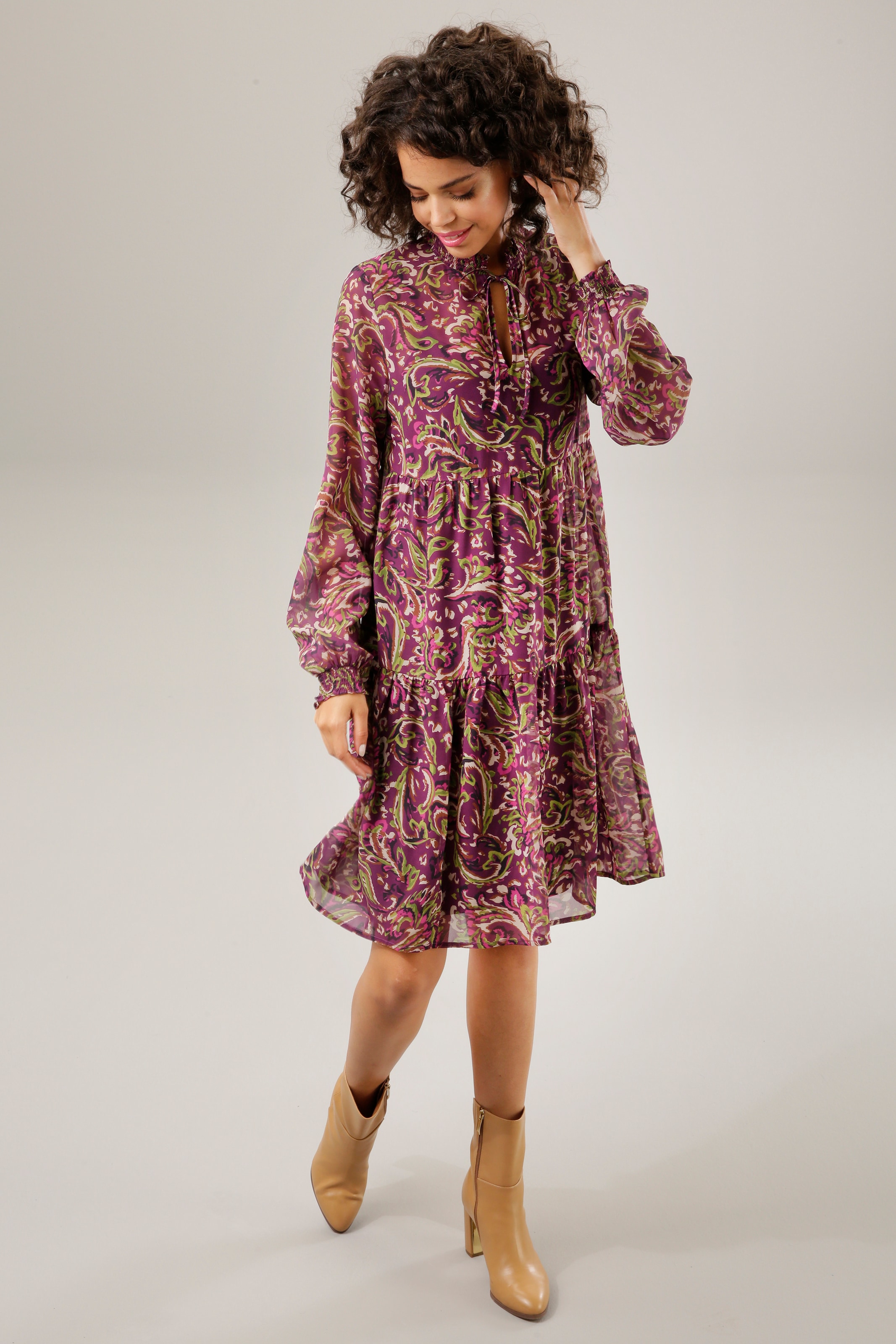 Aniston CASUAL Blusenkleid, mit farbenfrohem, graphischem Druck bei ♕ | Gemusterte Kleider