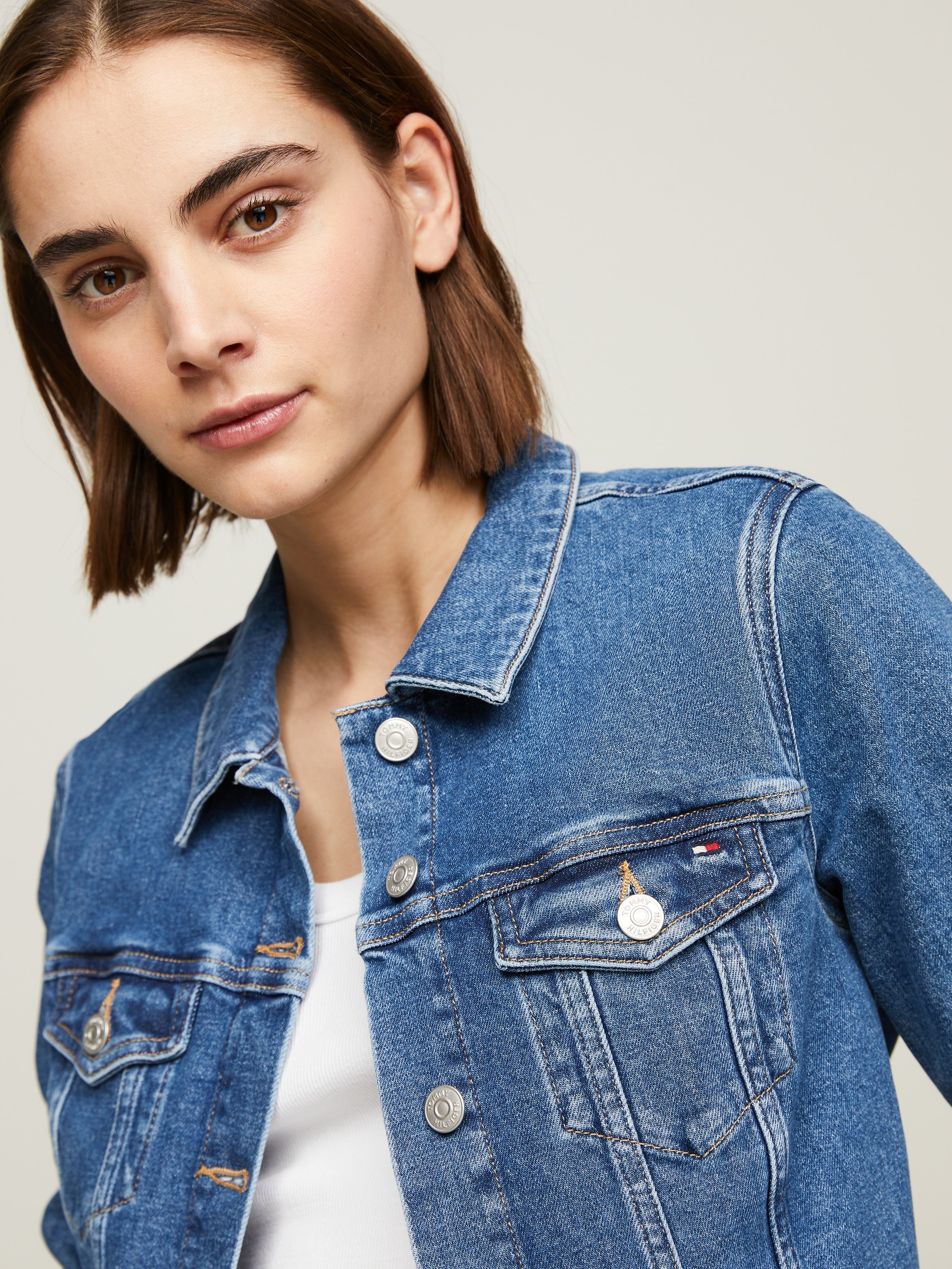 Tommy Hilfiger Jeansblazer »DNM SLIM JACKET MEL«, mit Markenlabel
