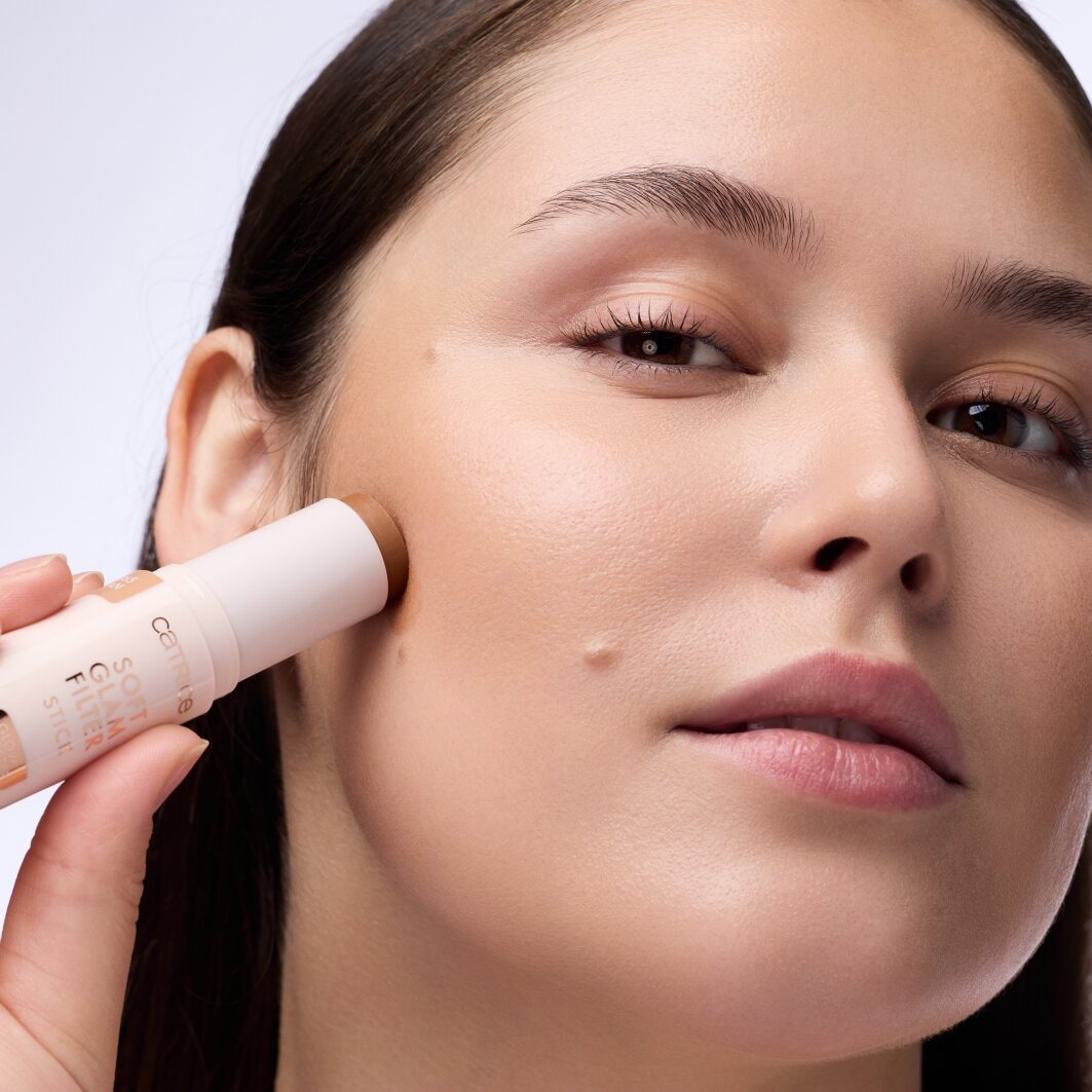 Catrice Primer »Soft Glam Filter Stick«, (Set, 3 tlg.), Cremige Textur, leichte Deckkraft für natürlichen Glow, pflegend.
