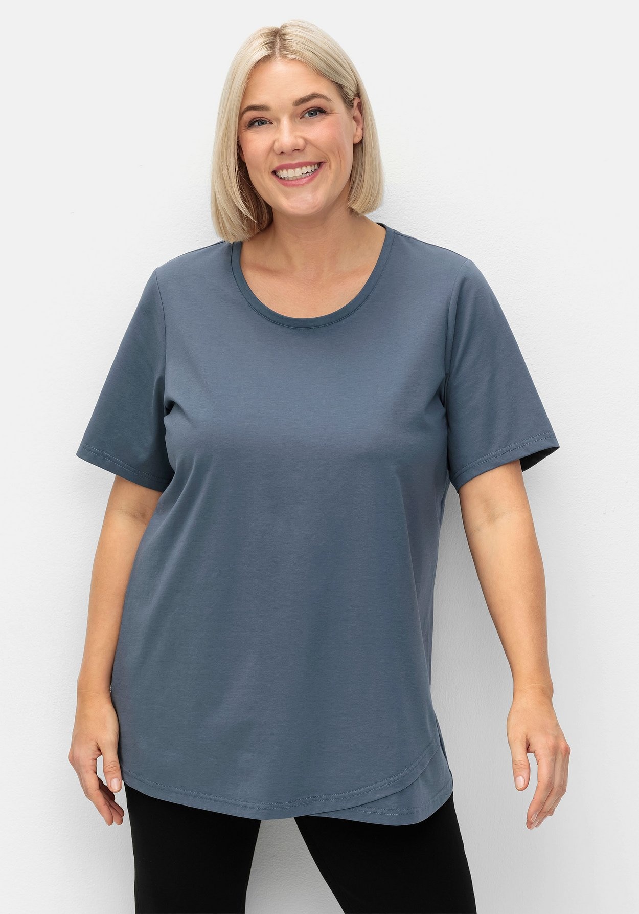 Sheego Yoga & Relax Shirt »Langes Yogashirt in Lagenoptik, mit Lotusdruck hinten«