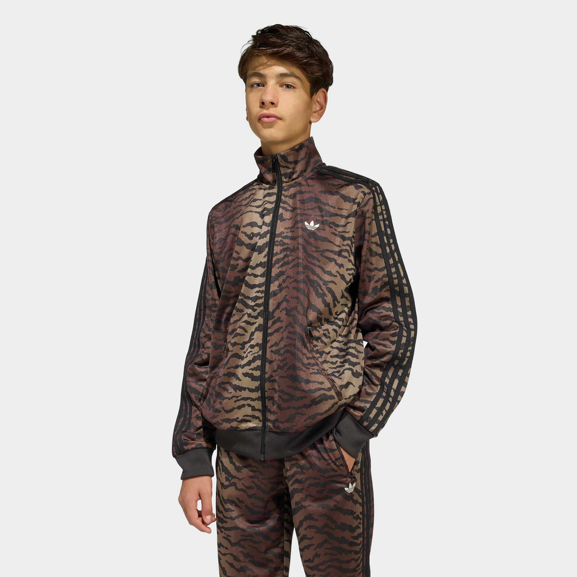adidas Originals Trainingsjacke »FIREBIRD LOOSE AOP«