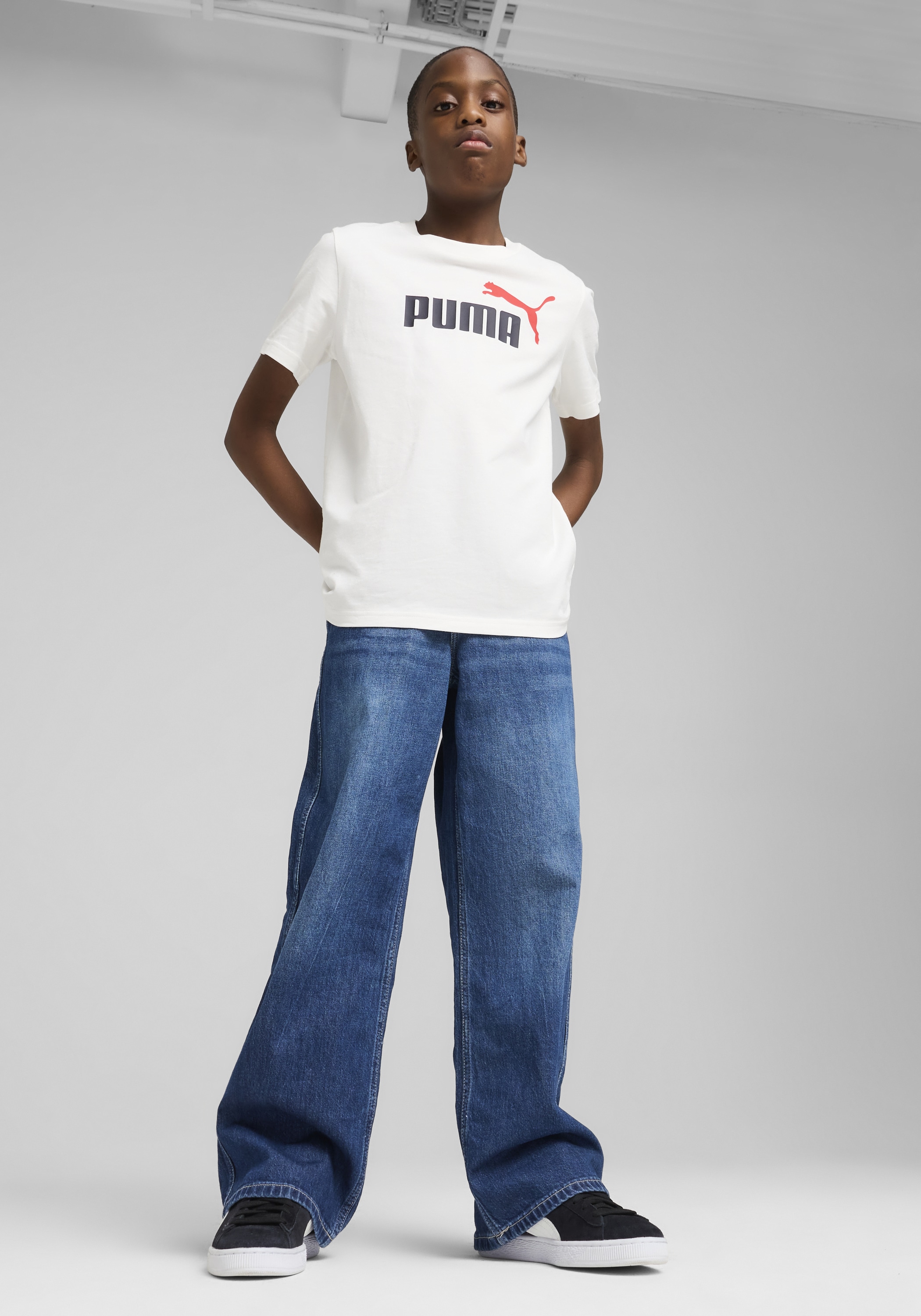 PUMA T-Shirt »ESS 2 COLOR NO.1 LOGO TEE B« normaler Schnitt, Kurzarm, für sportliche Aktivitäten