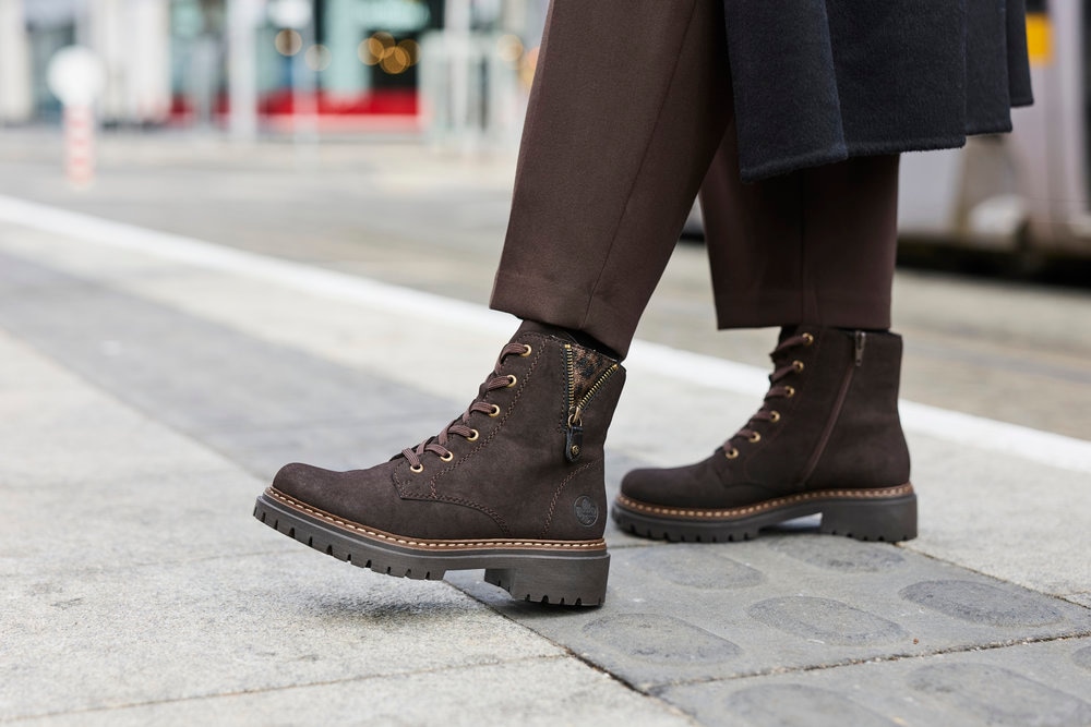 Rieker Schnürstiefelette  Schnürboots, Blockabsatz, mit praktischem Innenreißverschluss