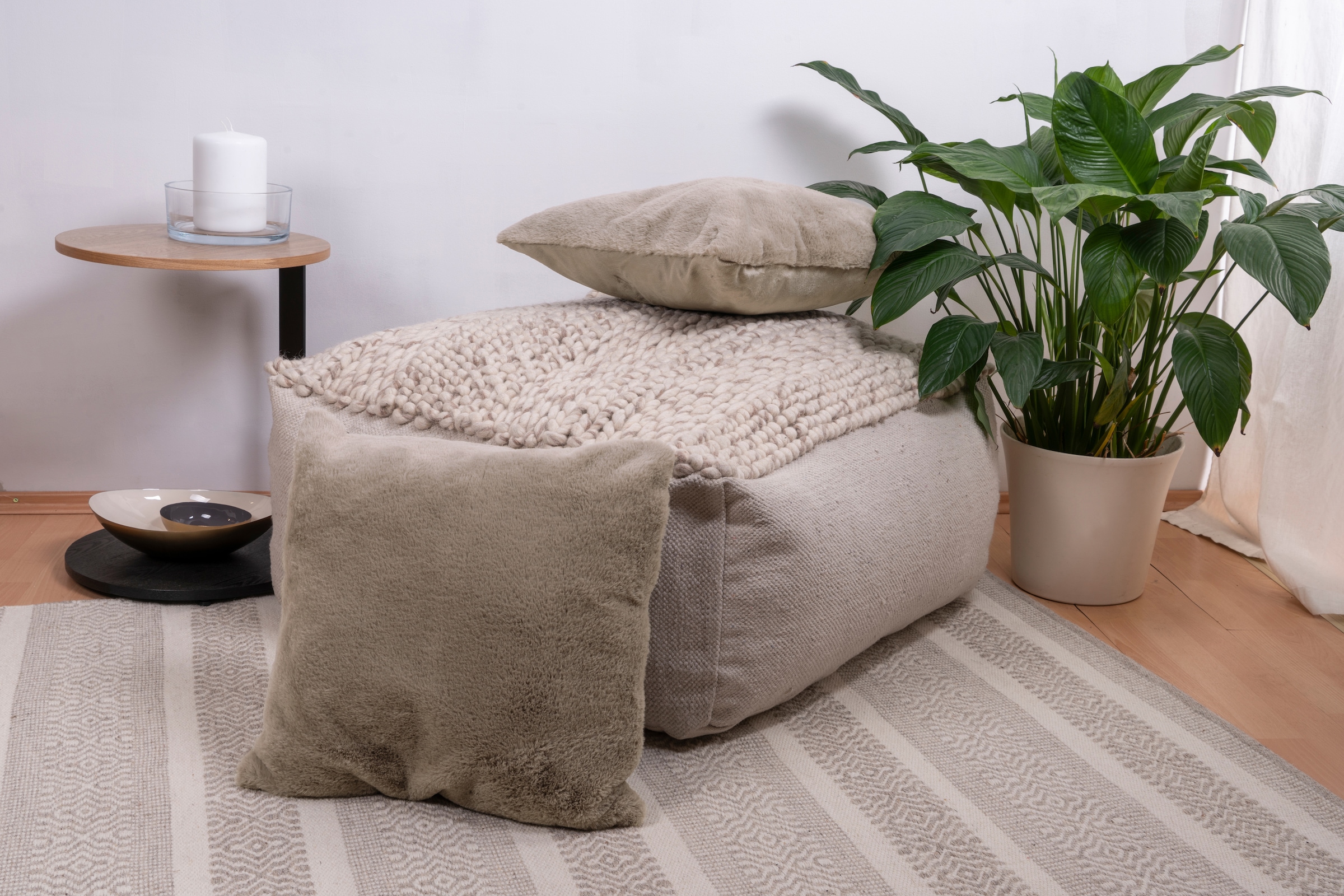 Kenda Sand Fellkissen »Dekokissen Aimee 625 2er-Set«, Kissen inkl. Füllung mit flauschigem Stoffbezug
