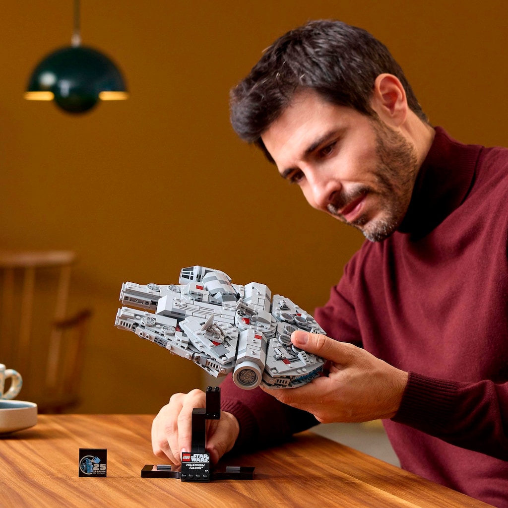 LEGO® Konstruktionsspielsteine »Millennium Falcon™ LEGO (75375), LEGO® Star Wars™«, (921 St.), Made in Europe