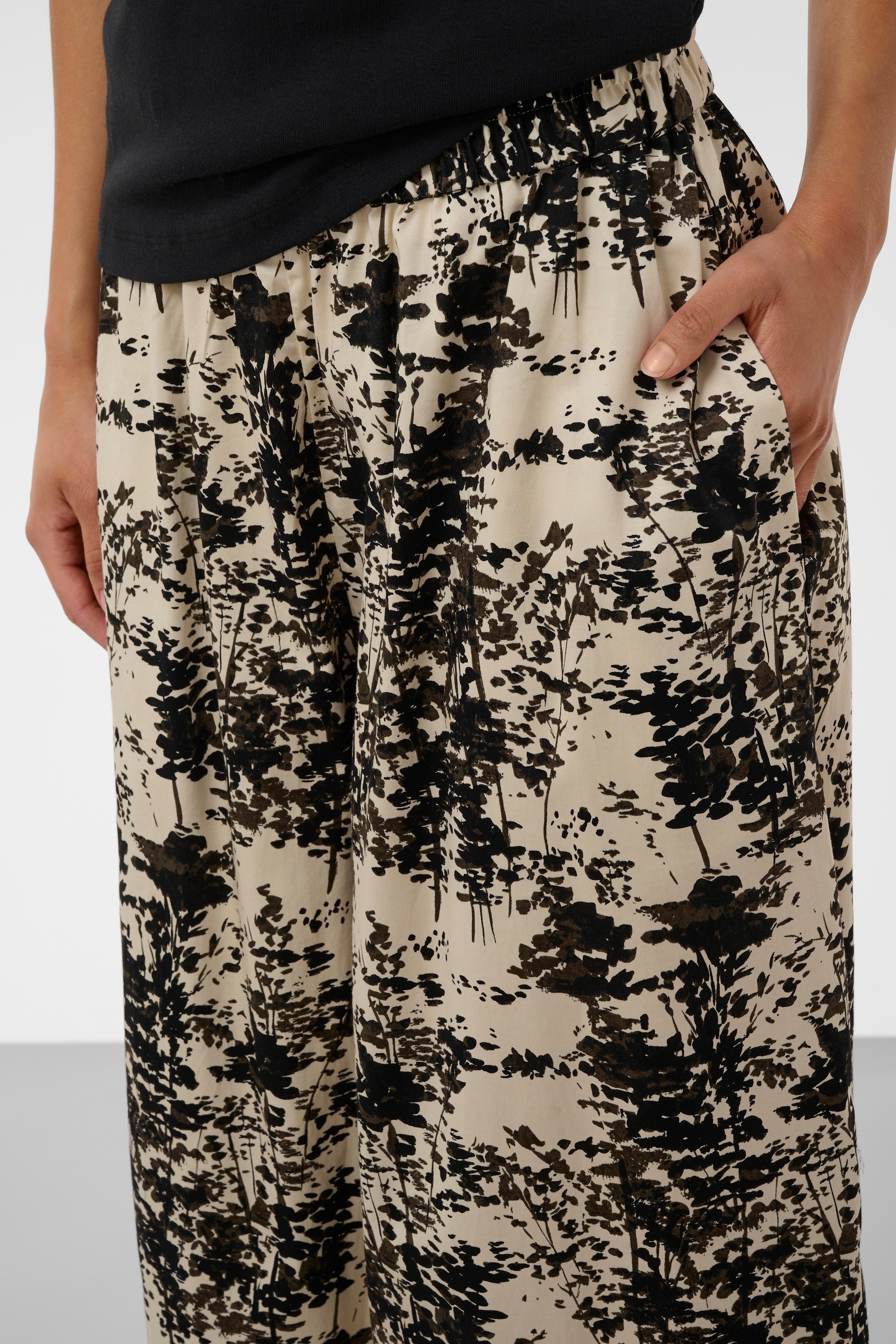SOAKED IN LUXURY Stoffhose »Casual Hose SLNaelle«