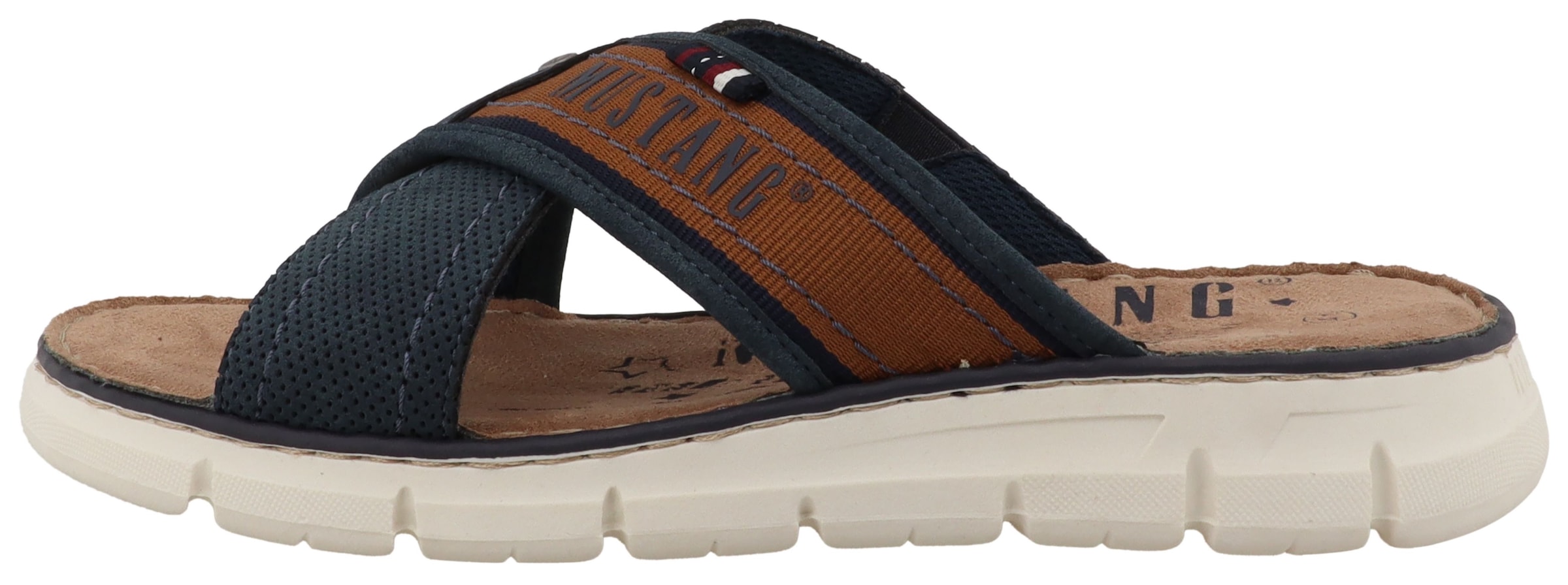 Mustang Shoes Pantolette »Emiliano«  Sommerschuh, Schlupfschuh mit Logoschriftzug