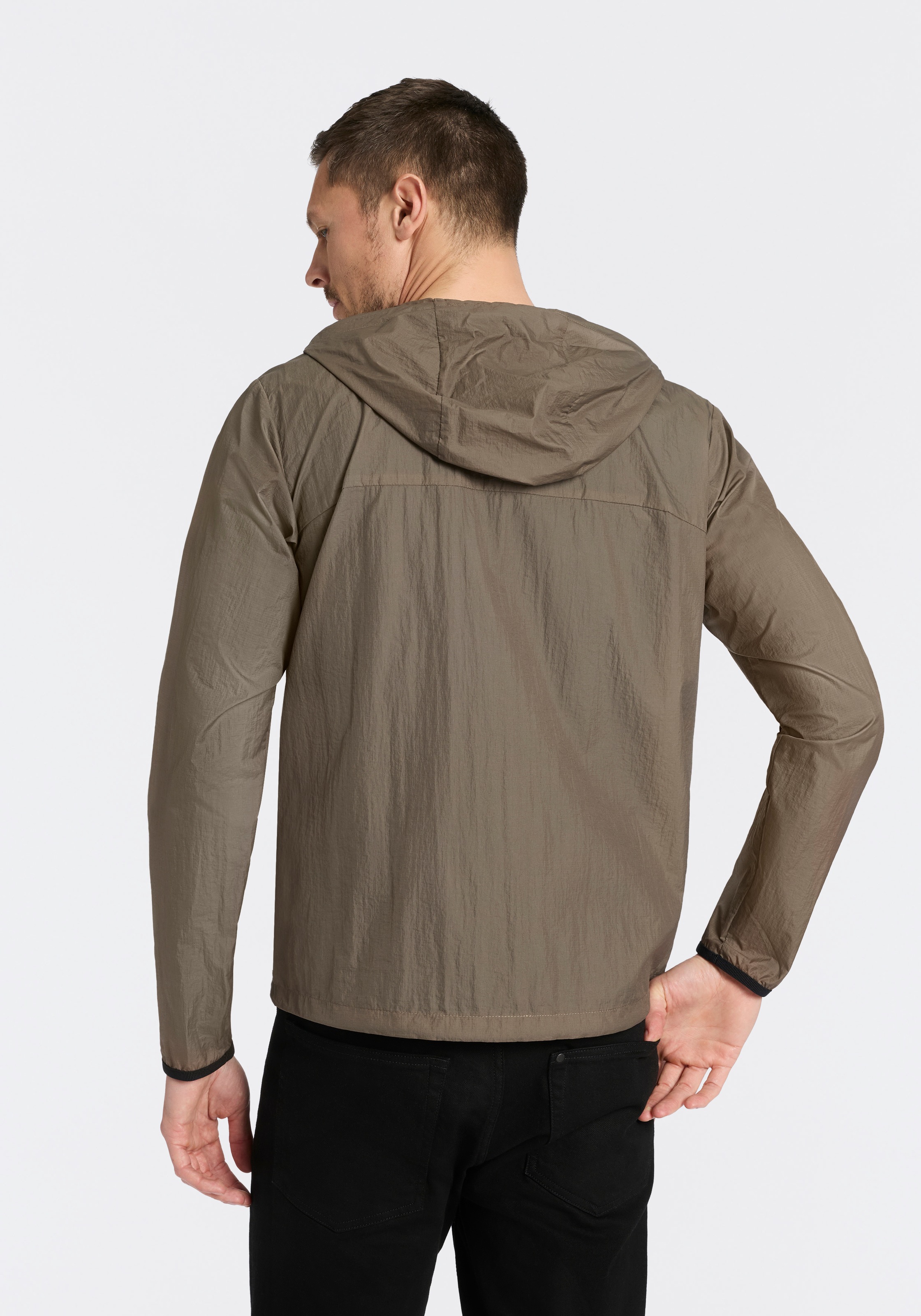 BOSS GREEN Windbreaker »Airynix JT« mit Kapuze sommerliche Qualität, Regular Fit, Kapuze
