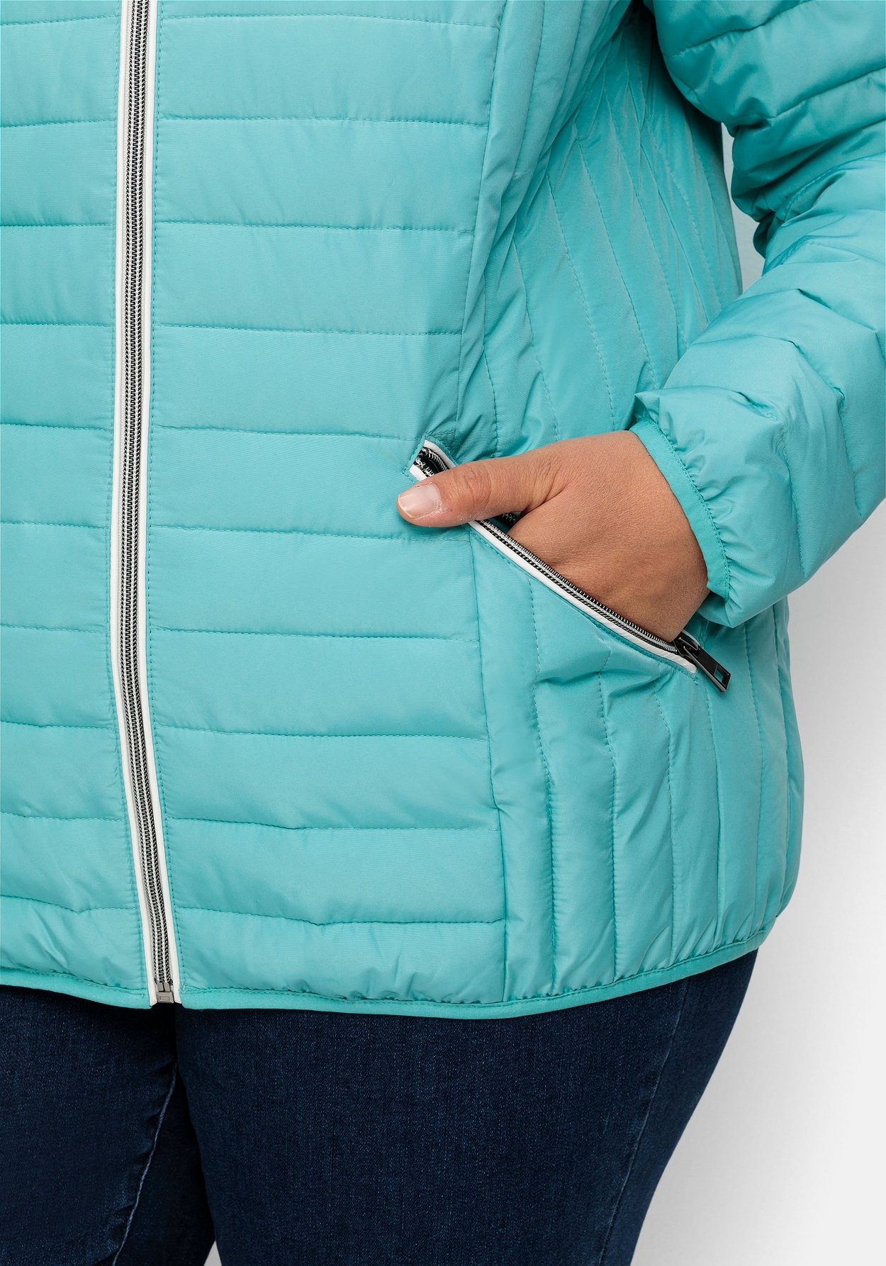 Sheego Steppjacke »Steppjacke leicht wattiert, mit abnehmbarer Kapuze«