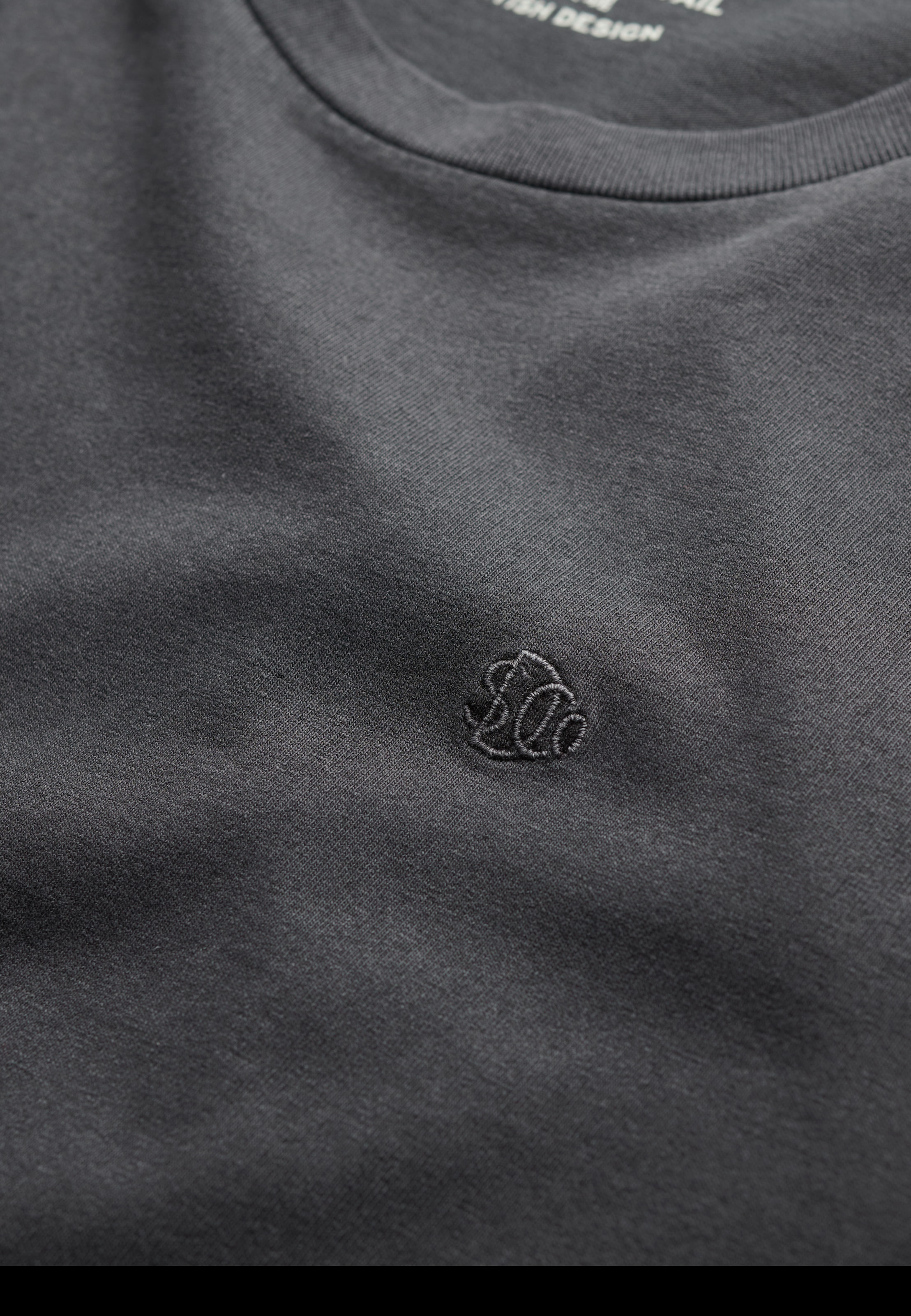 Superdry Rundhalsshirt »ESSENTIALS RELAXED TEE«