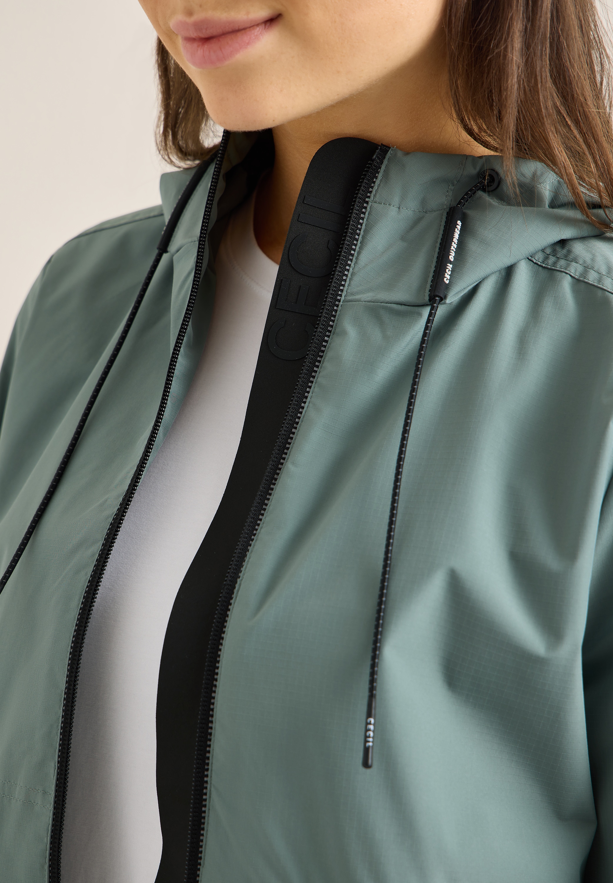 Cecil Windbreaker mit Kapuze sportive A-Linie, mit Kapuze