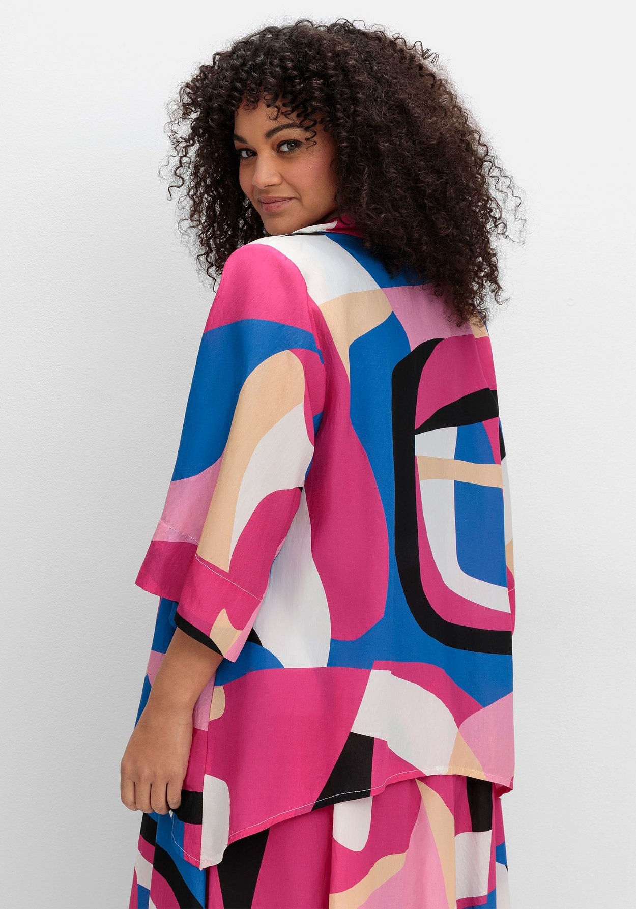 Sheego Blusenjacke »Blusenjacke mit Grafikprint, in offener Form«