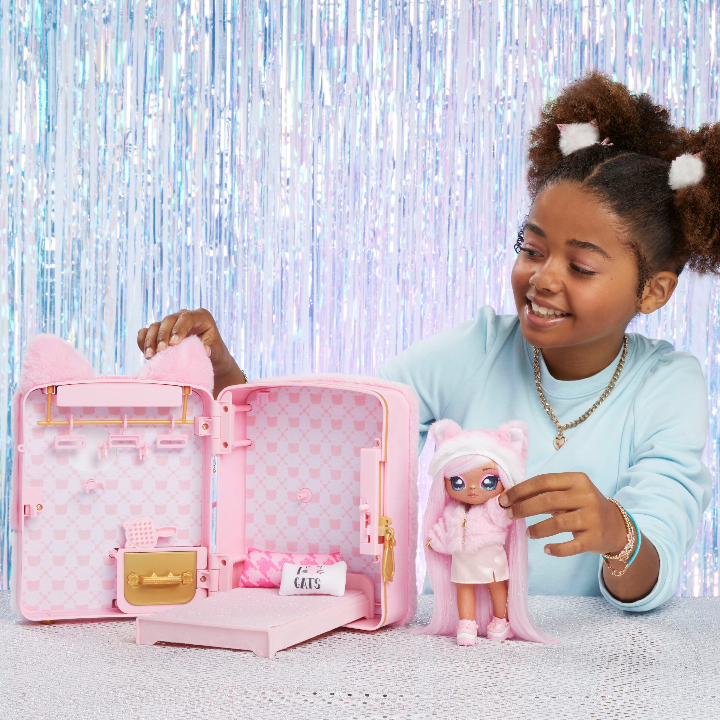 MGA ENTERTAINMENT Puppenmöbel »3in1 Backpack Bedroom Series 3 Playset - Pink Kitty«, Na!Na!Na! Surprise