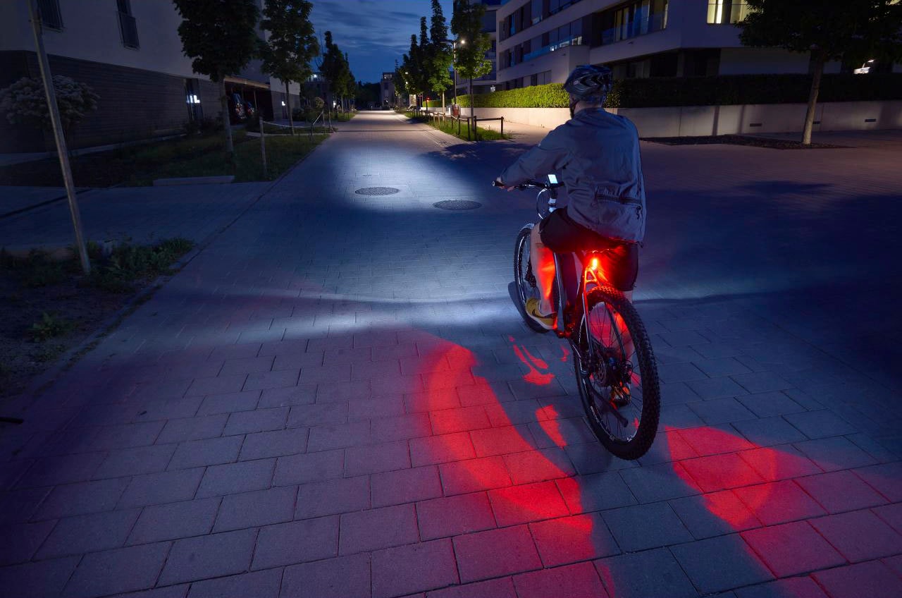 FISCHER Fahrrad Fahrradbeleuchtung, mit Bodenleuchte zusätzlicher bei 3, (Set, und Front- Rücklicht)