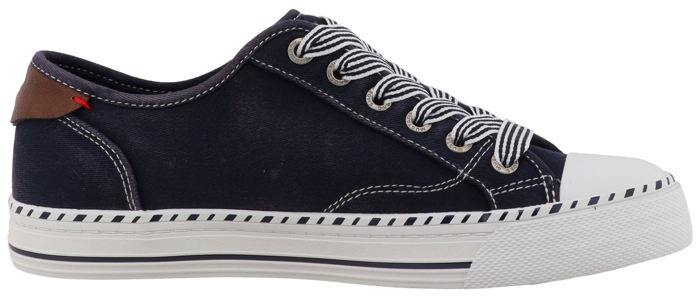 Mustang Shoes Slip-On Sneaker »Magdalena«  Slipper, Halbschuh mit Kontrastbesatz und Logoschriftzügen