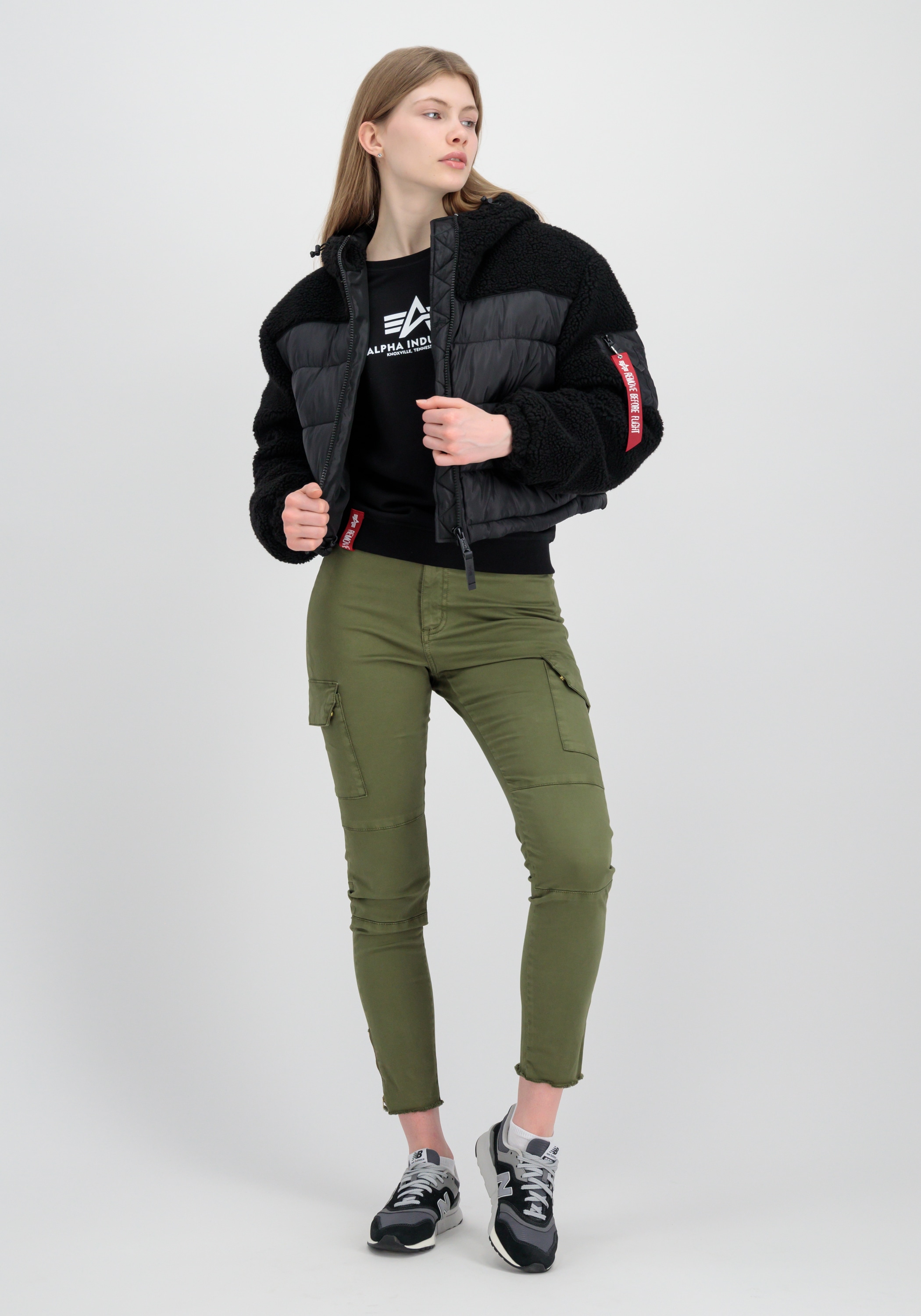 Alpha Industries Winterjacke »Alpha Industries Women - Cold Weather Jackets Teddy Puffer Women«