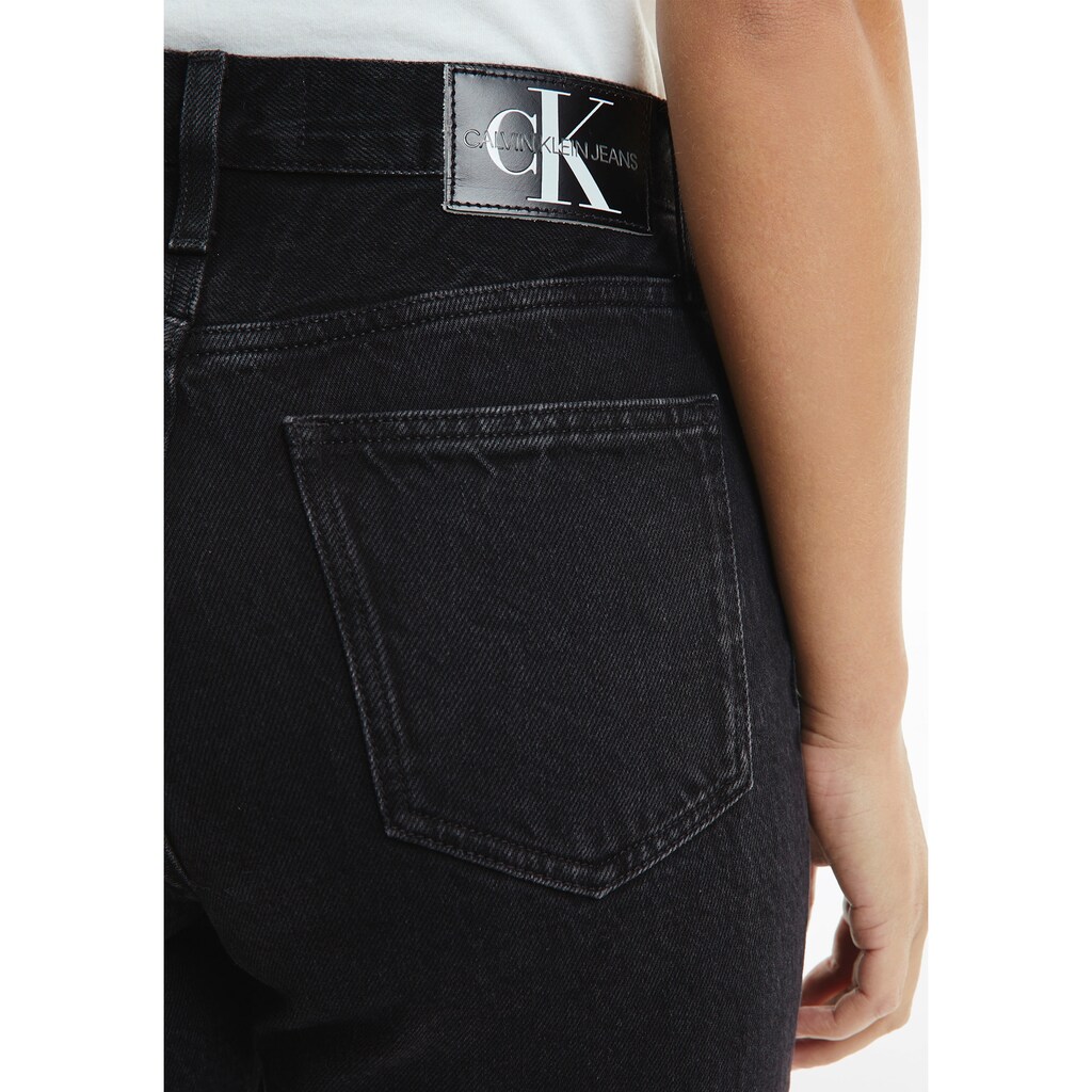 Calvin Klein Jeans Mom-Jeans, mit CK Logo-Badge & Flag