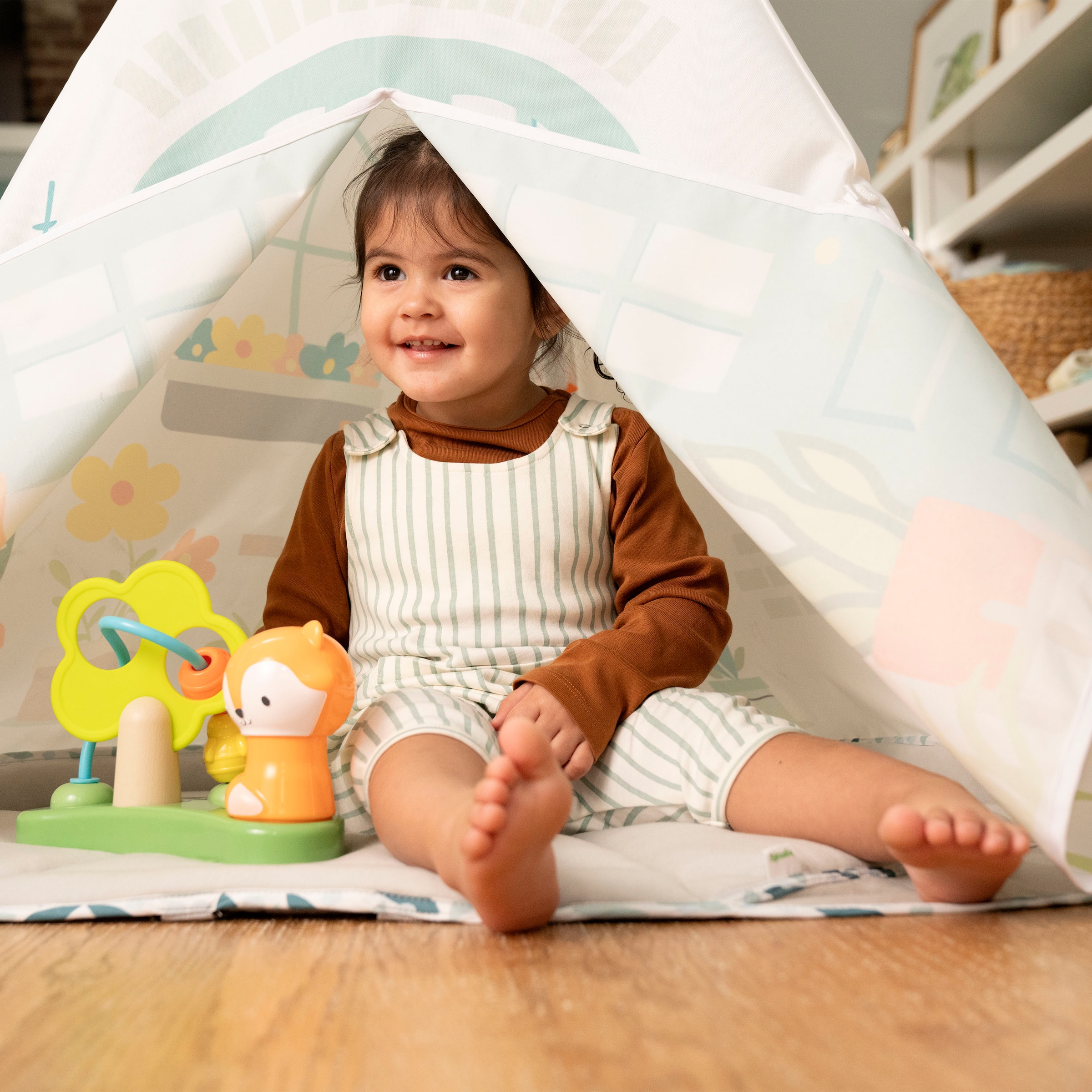 ingenuity Spielcenter »Tummy to Toes™ 6-in-1 Milestones Center«, mit Licht und Sound