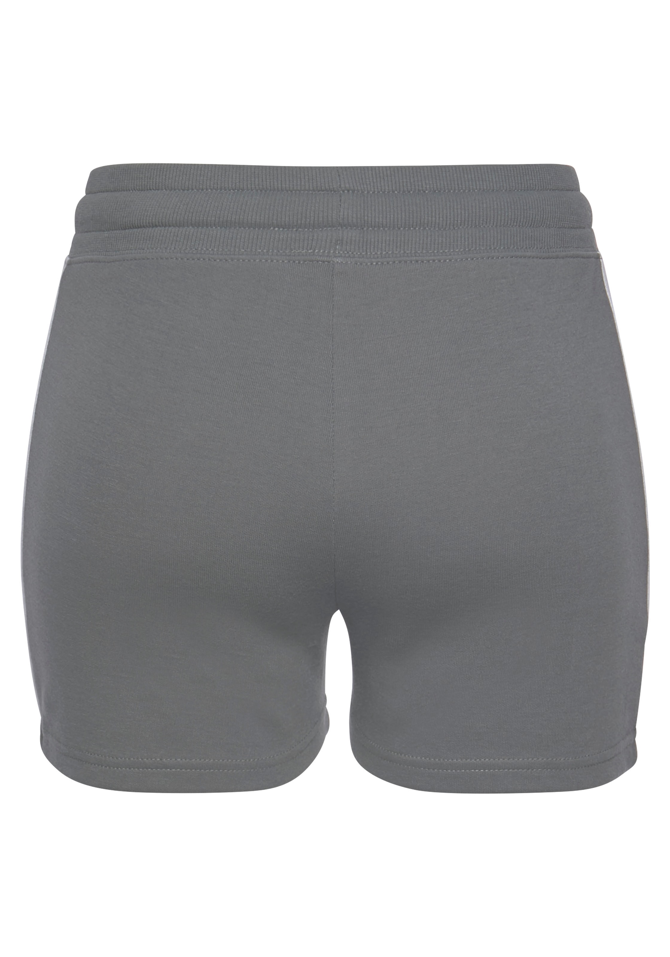 Bench. Loungewear Relaxshorts, Kurze Hose mit Seitenstreifen, Loungewear