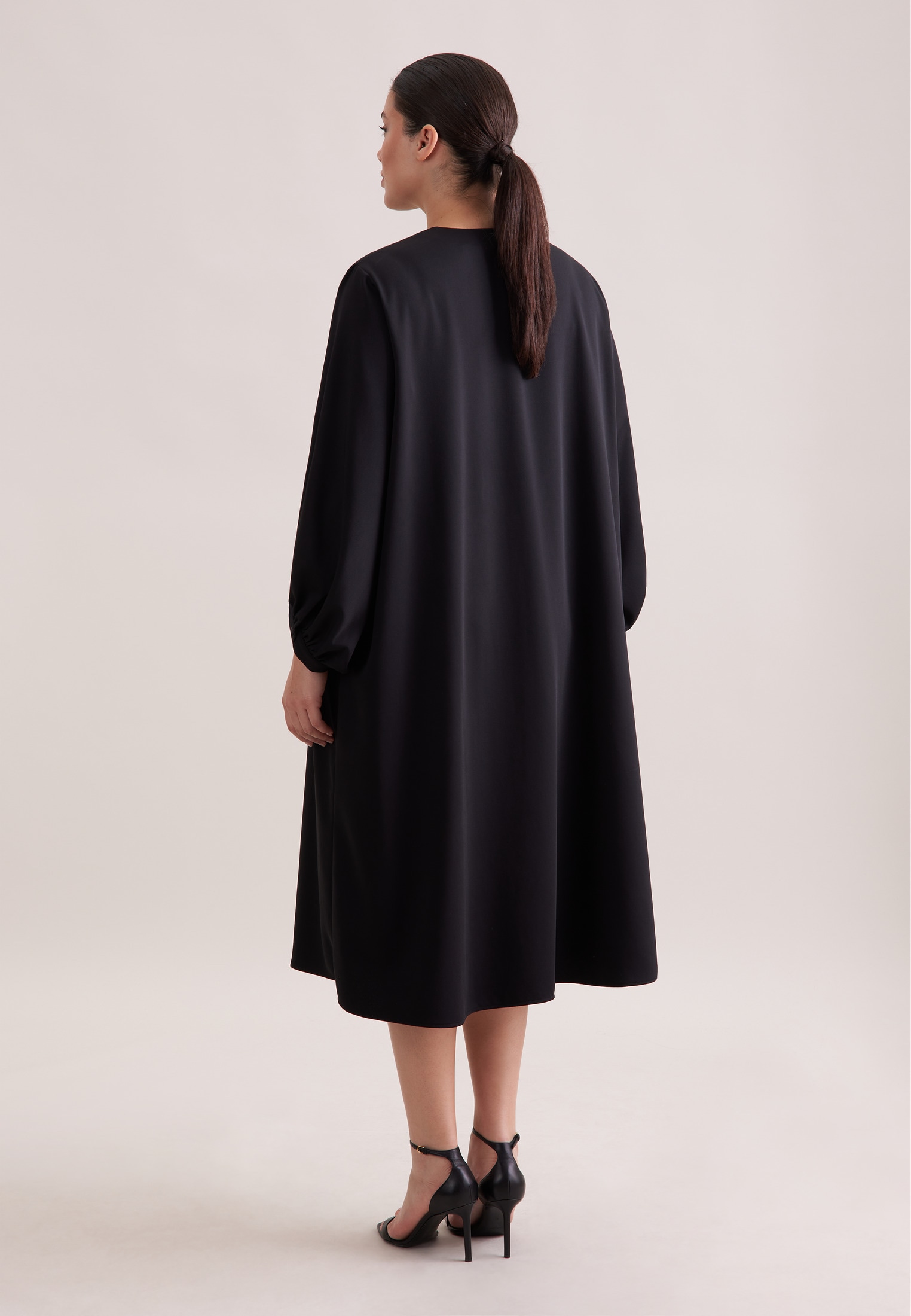 seidensticker Sommerkleid »Schwarze Rose« 1/1 V-Neck Uni