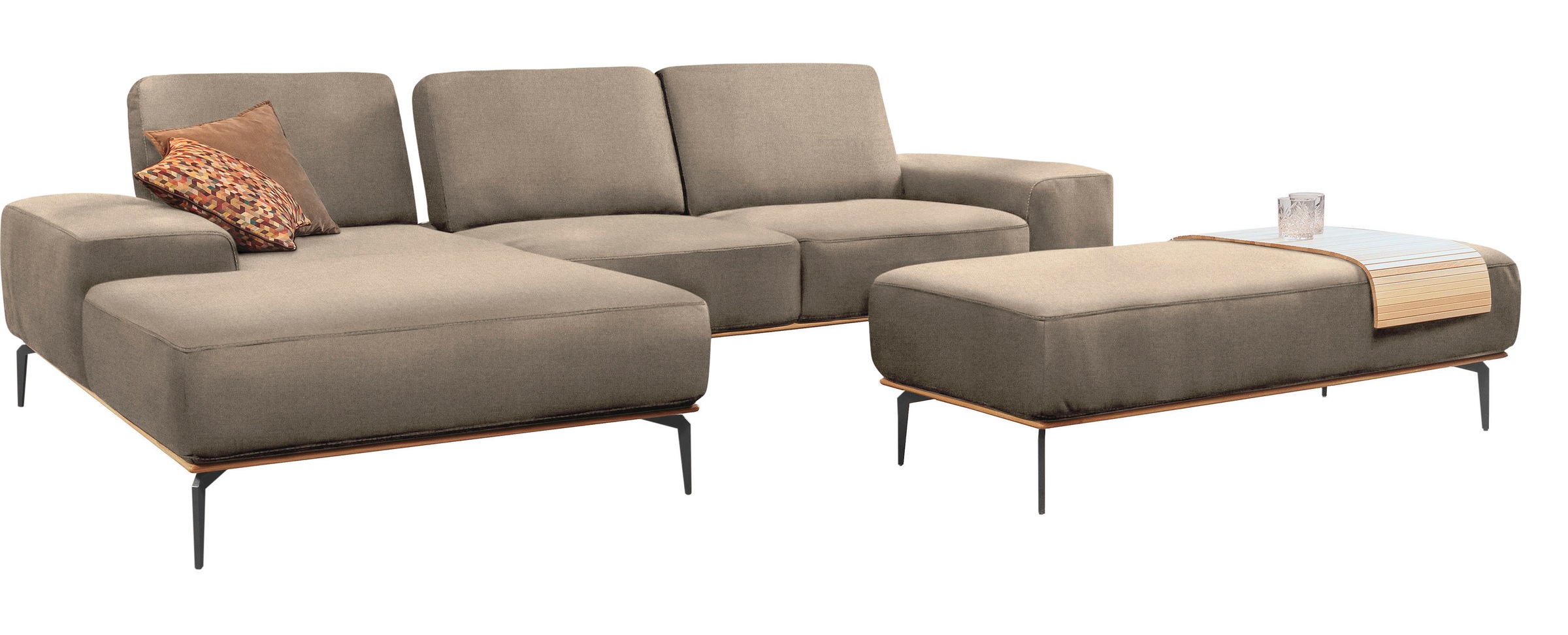 W.SCHILLIG Ecksofa »run, Designsofa mit tollem Sitzkomfort, bequem, L-Form«, mit Holzsockel, Füße in Schwarz pulverbeschichtet, Breite 319 cm