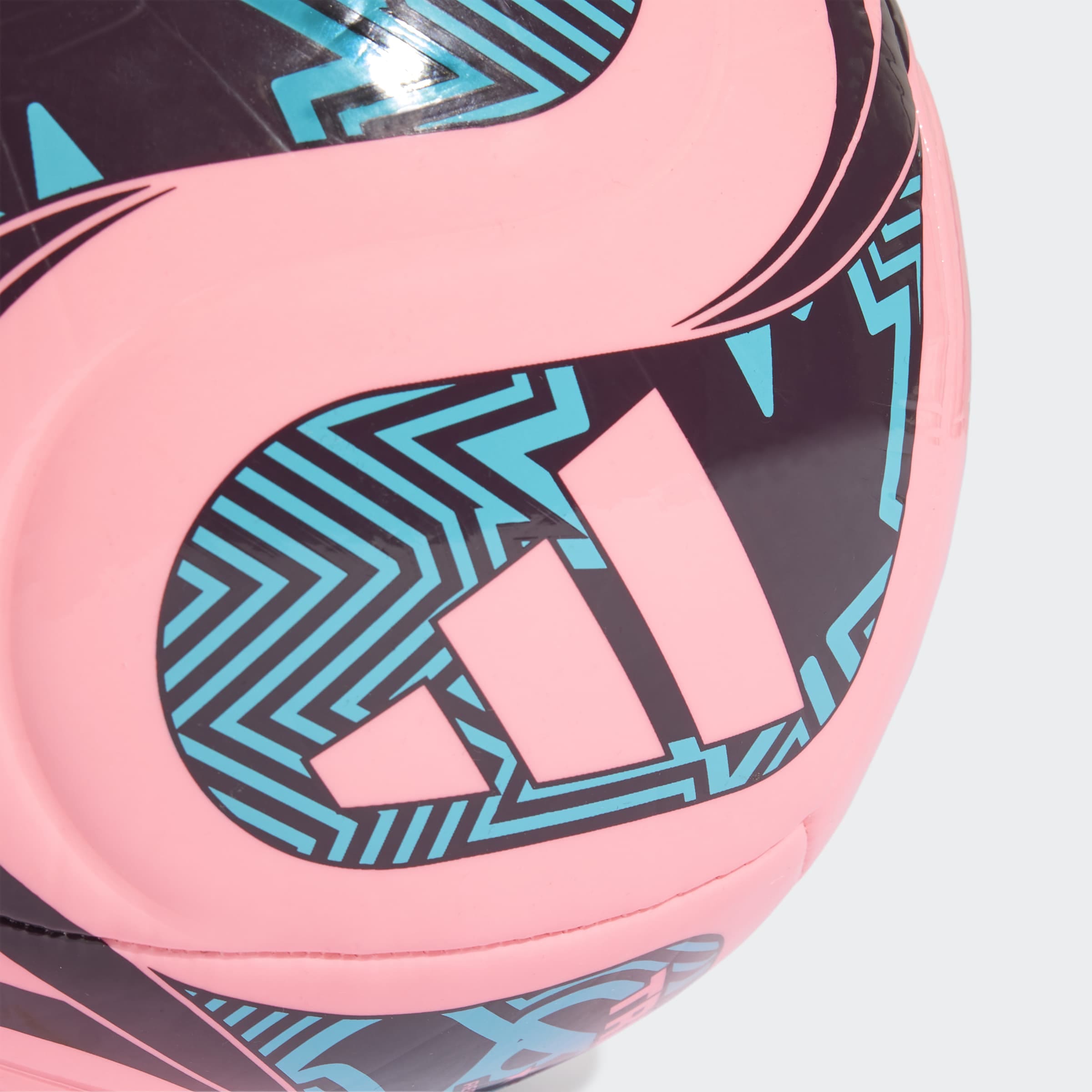 adidas Performance »FIFA -WELTMEISTERSCHAFT 26™ TRIONDA CLUB« WM