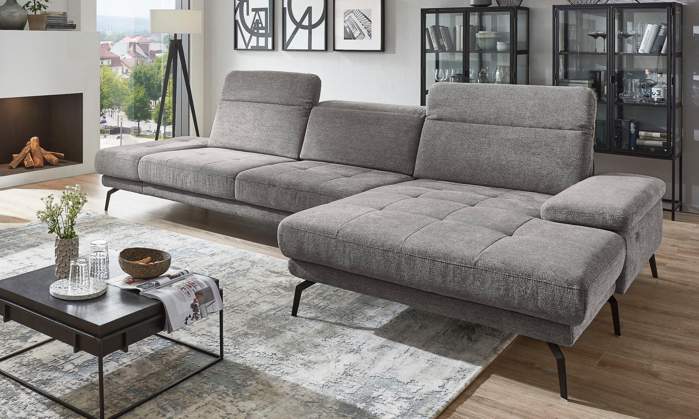 Die PlanBar Ecksofa »MP-IN20126 L-Form mit Federkern-Polsterung« mit Kopfteilverstellung, optional Sitztiefen- & Armteilverstellung