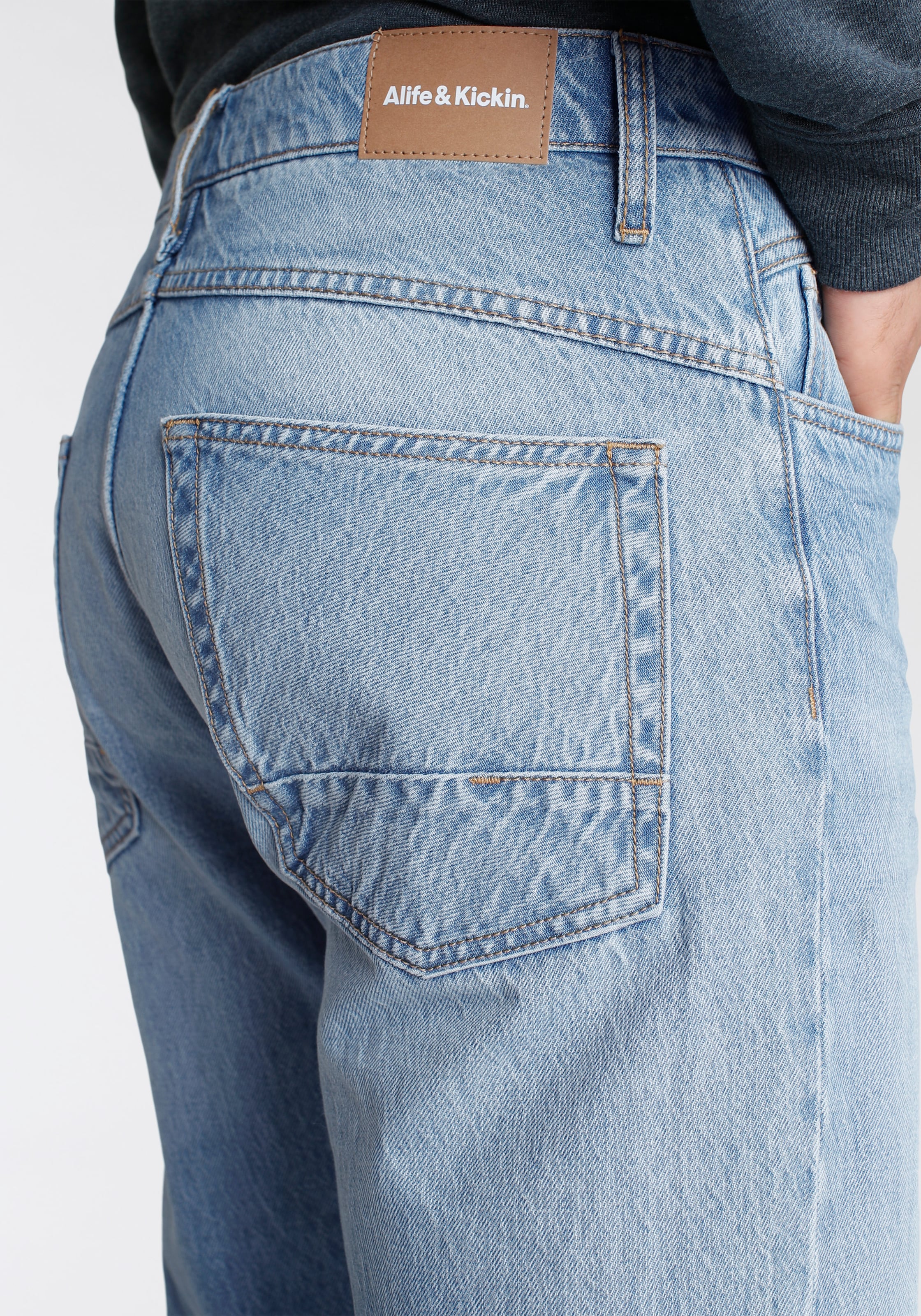 Alife & Kickin Loose-fit-Jeans »AlecAK«, Ökologische, wassersparende Produktion durch Ozon Wash