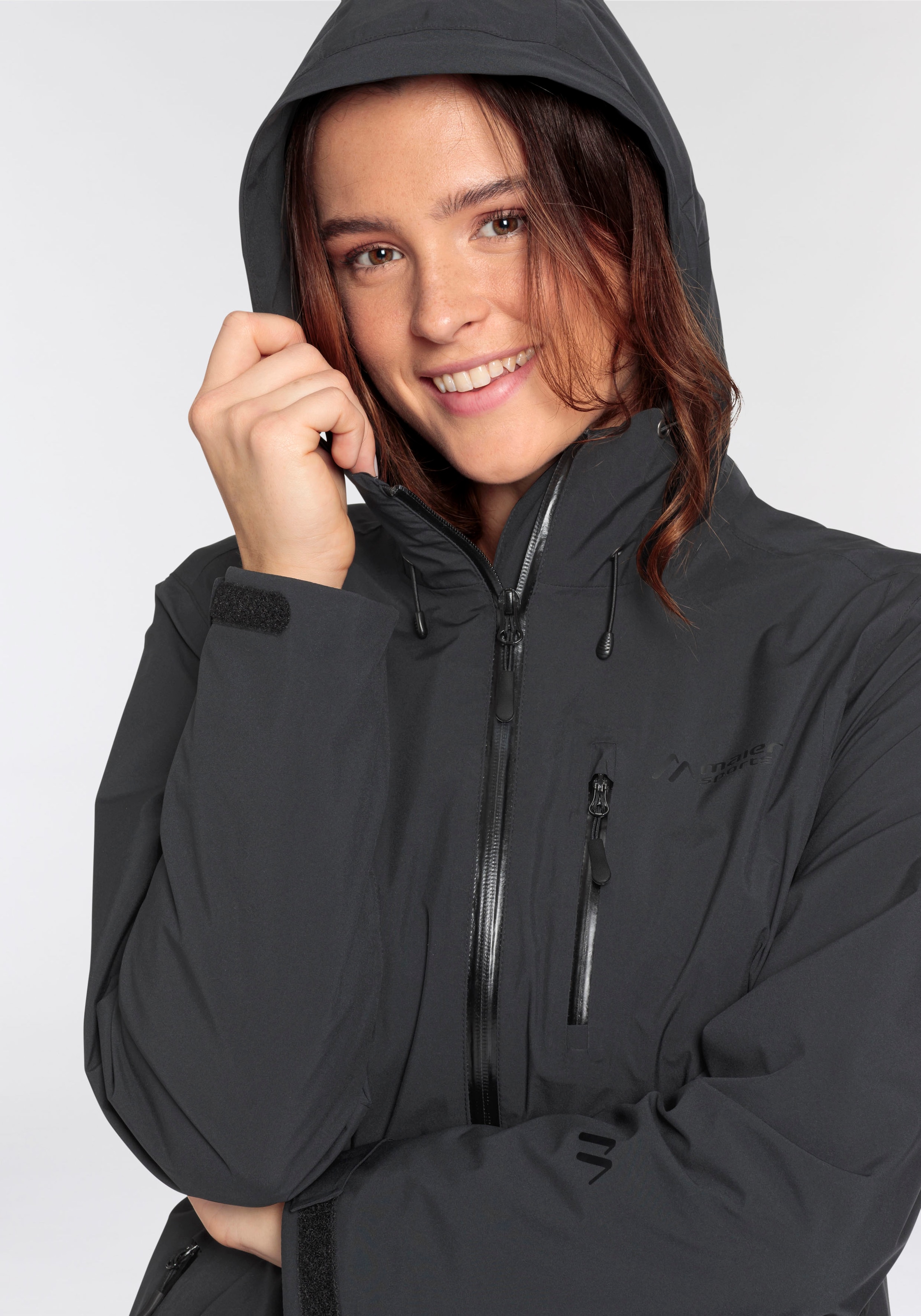 Maier Sports Funktionsjacke, mit Kapuze, Wasserdichte Übergangsjacke, auch in großen Größen erhältlich