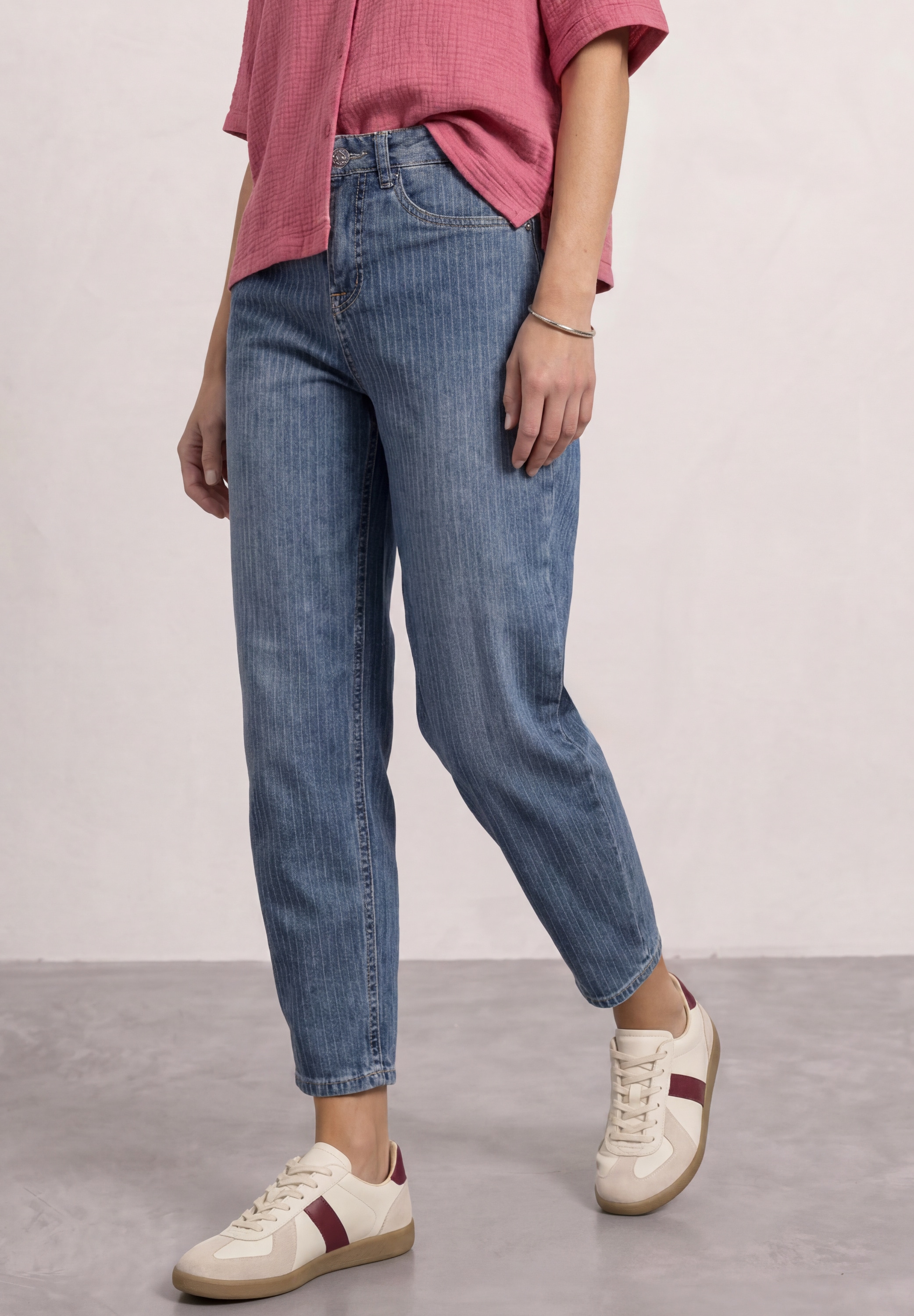 STREET ONE Loose-fit-Jeans »Style Karlie« mit Barrel Legs und Steifen-Optik